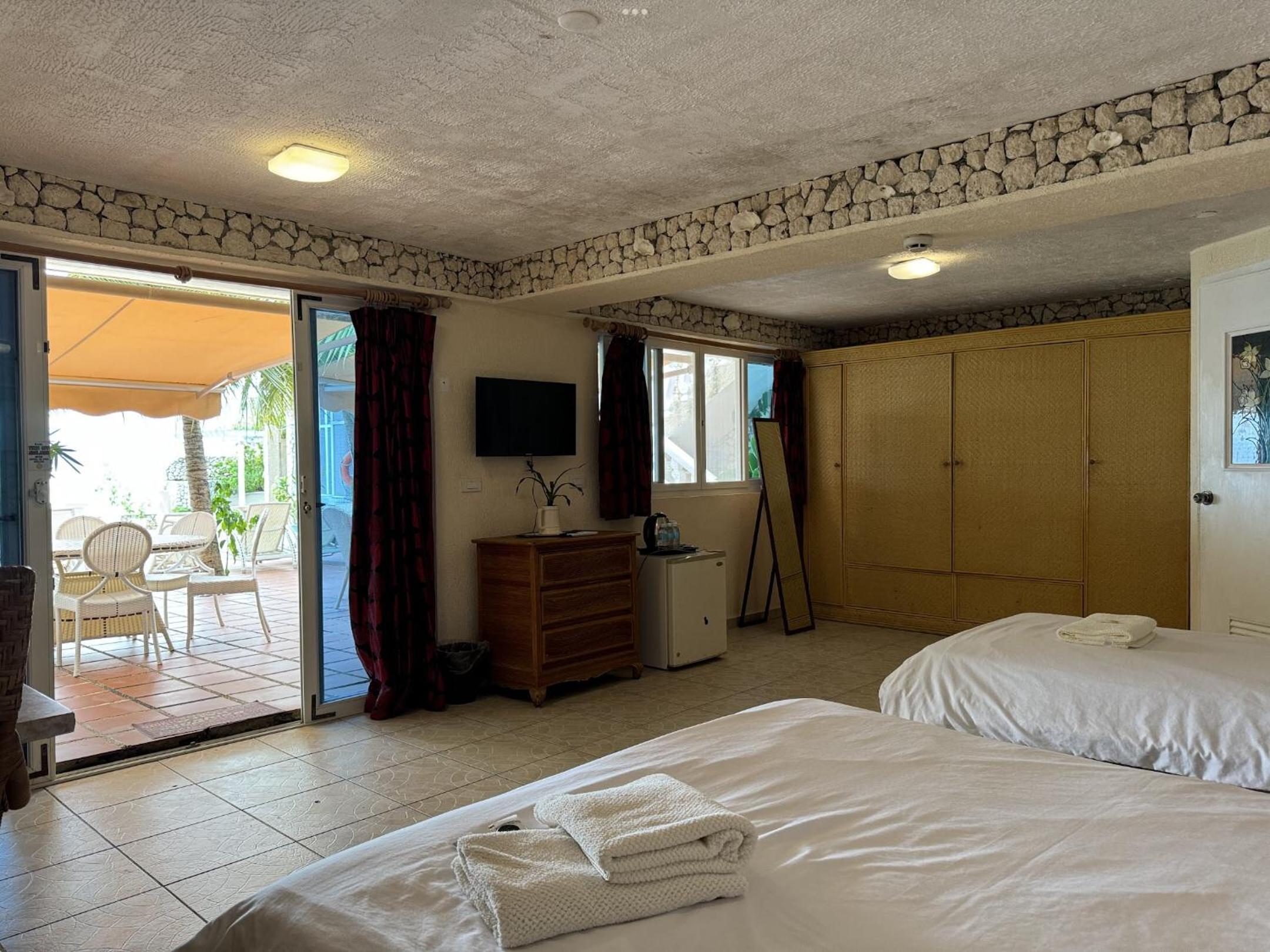 Deluxe Double Room with Extra Bed photo 2