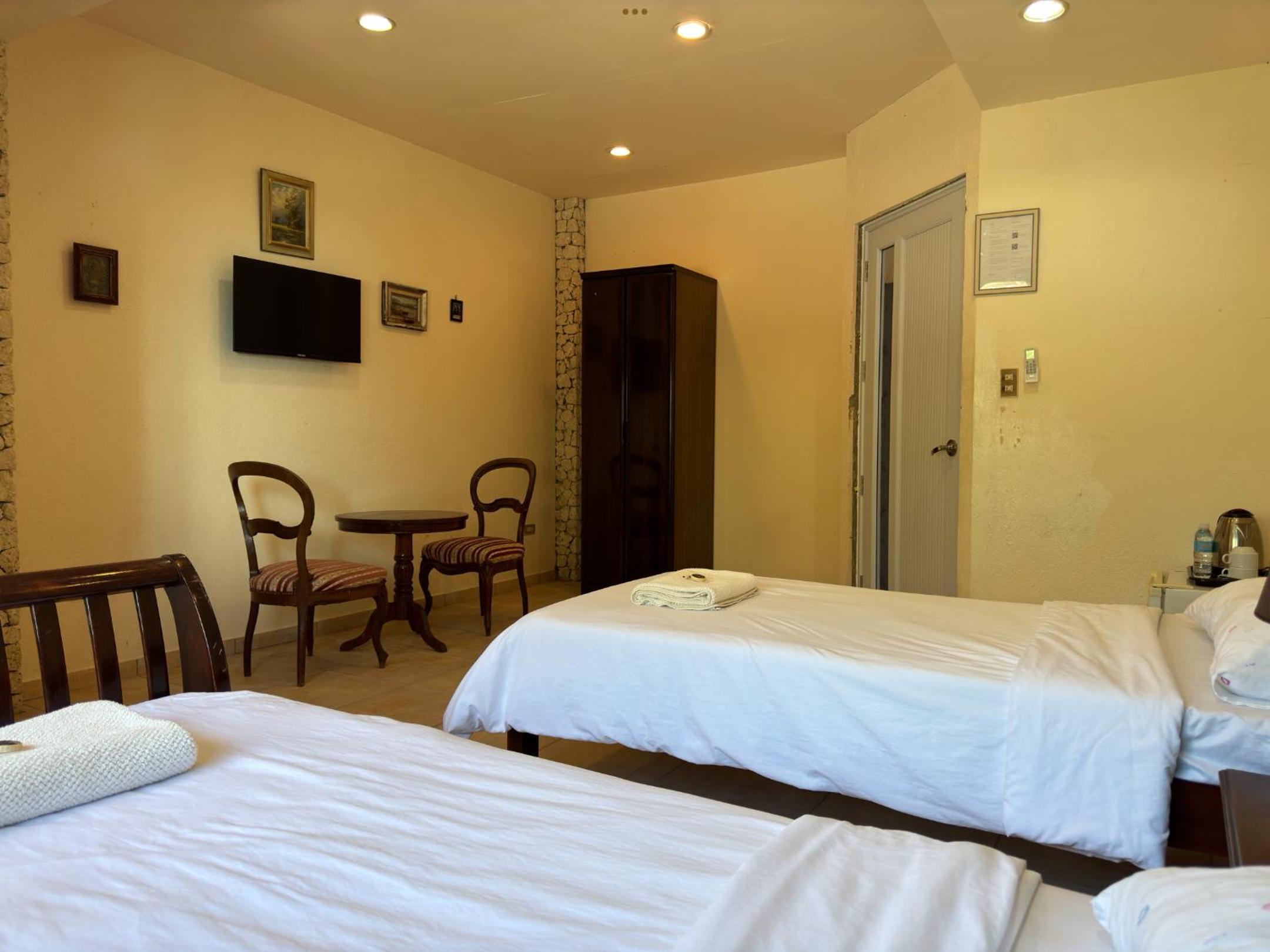 Superior Twin Room photo 2