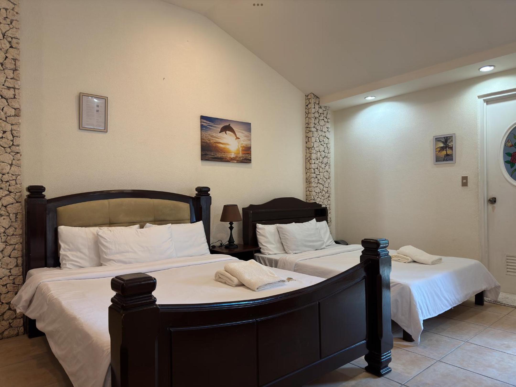 Quadruple Room with Balcony photo 1