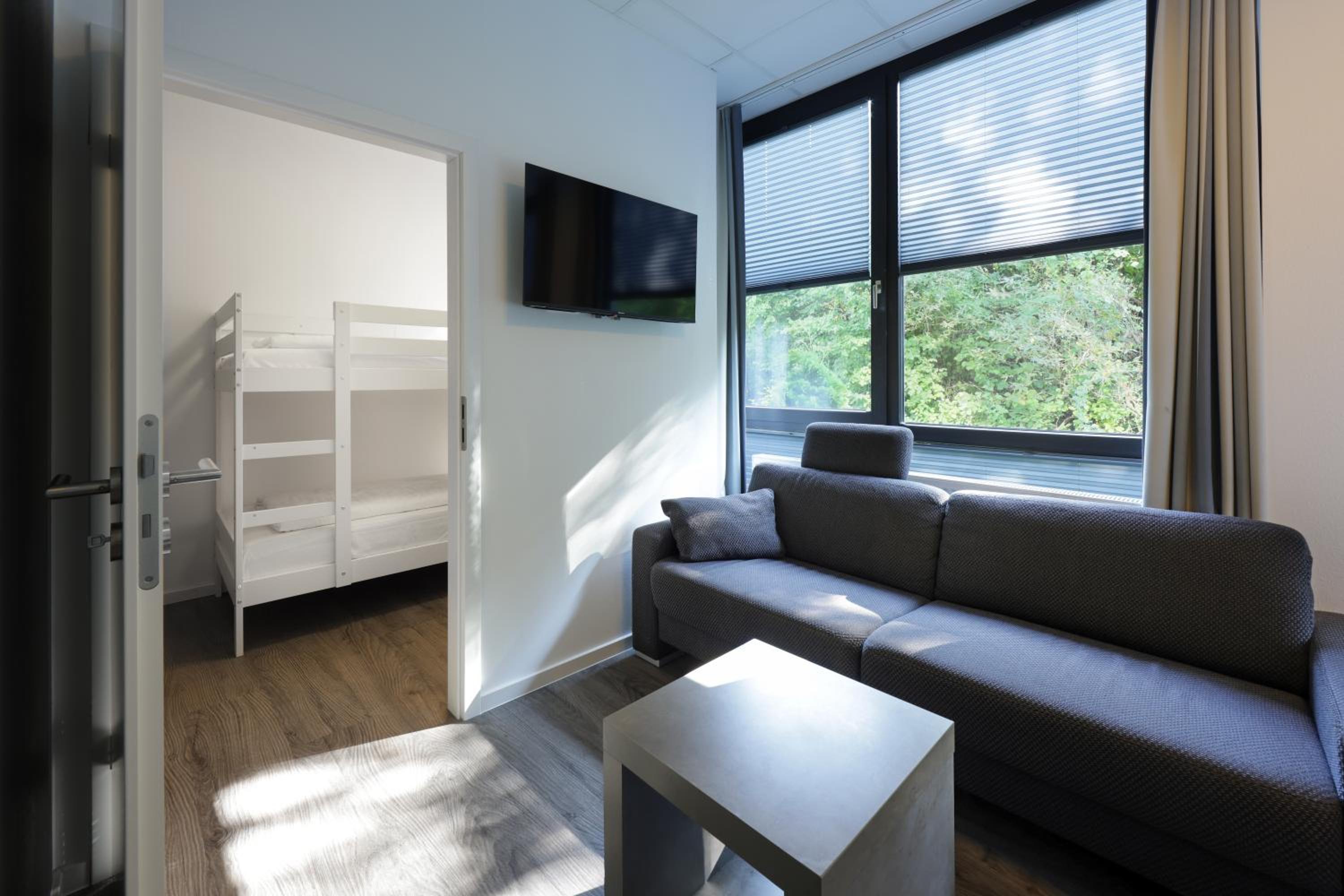 Family Room (2 separate bedrooms)