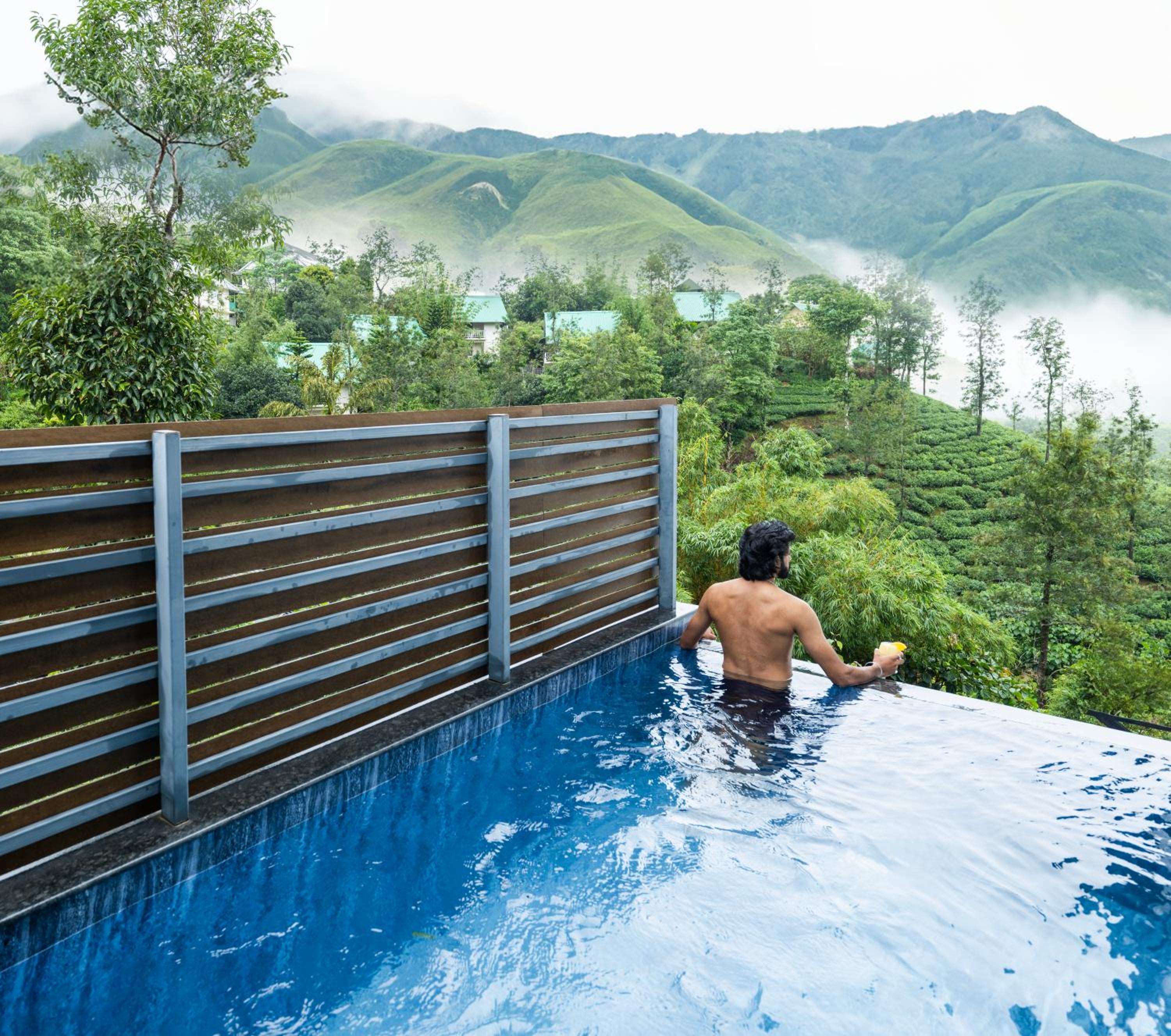 Villa with Private Pool - Photo 2
