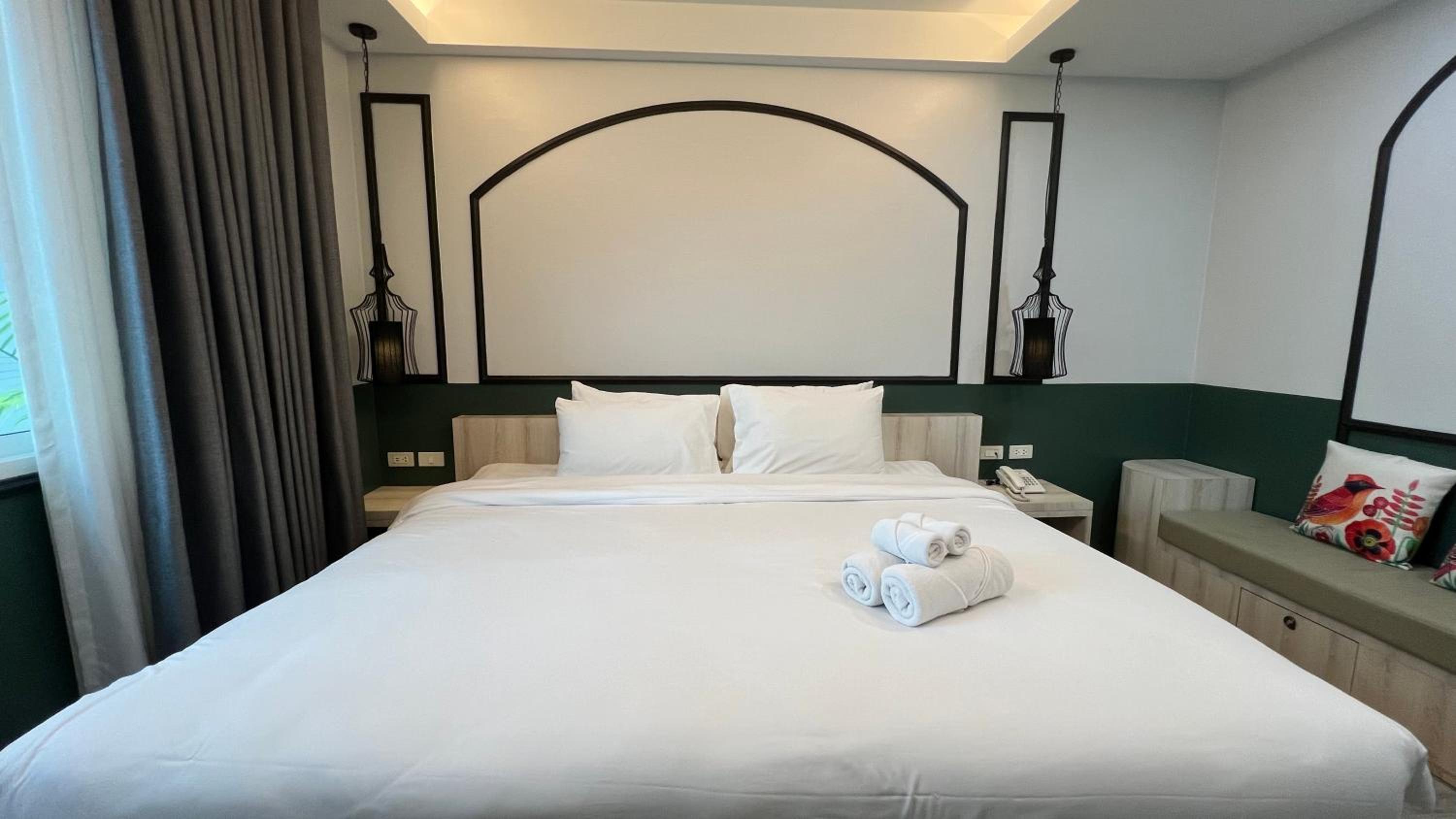 Deluxe Double Room - Photo 3
