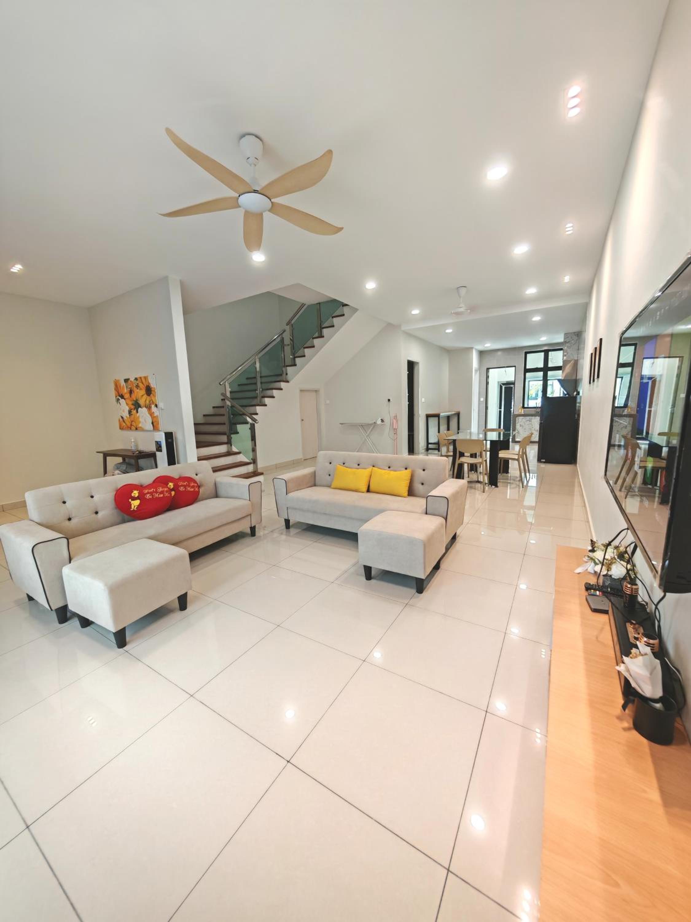 Four-Bedroom House photo 1