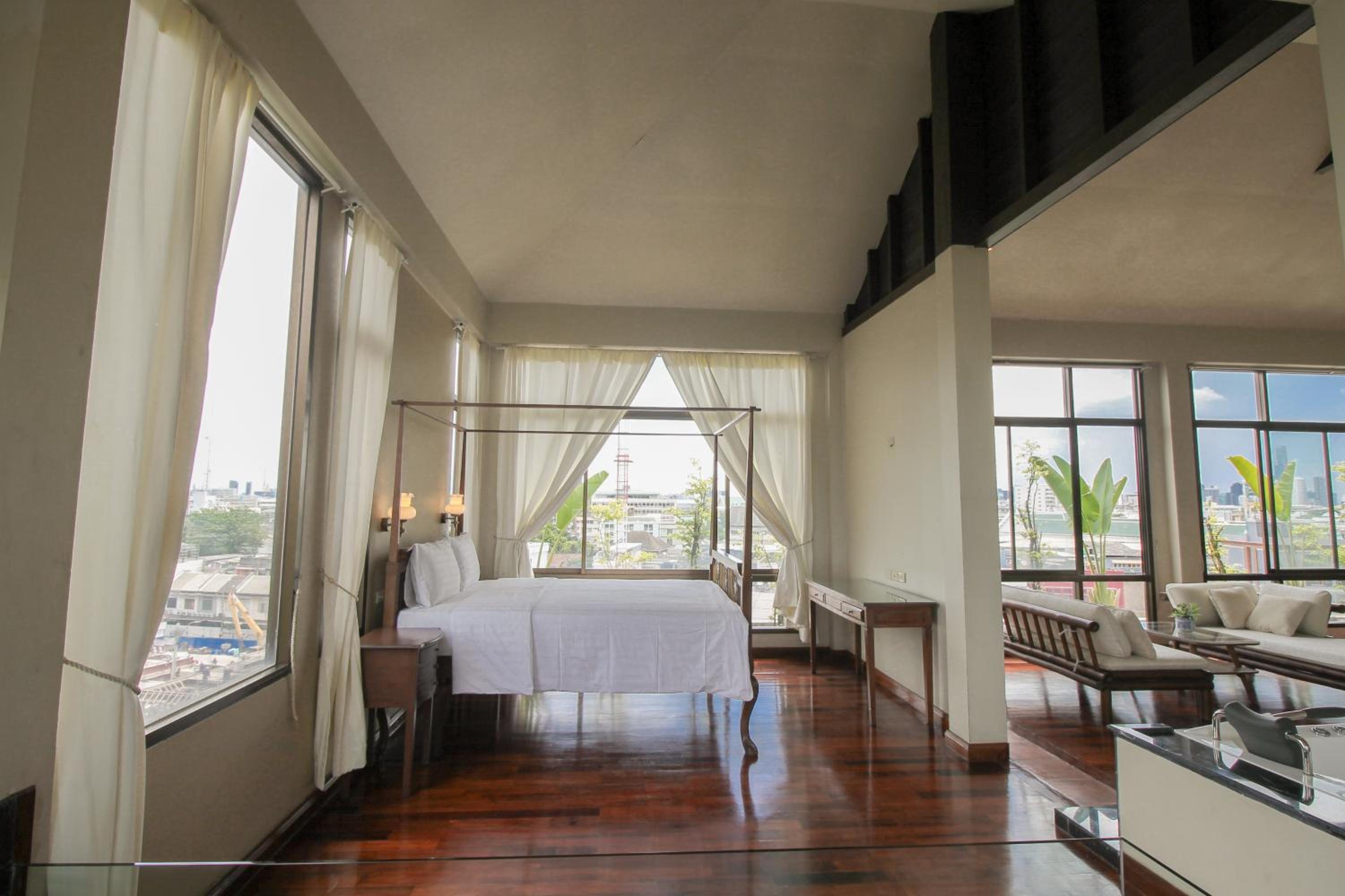 One-Bedroom Suite photo 3