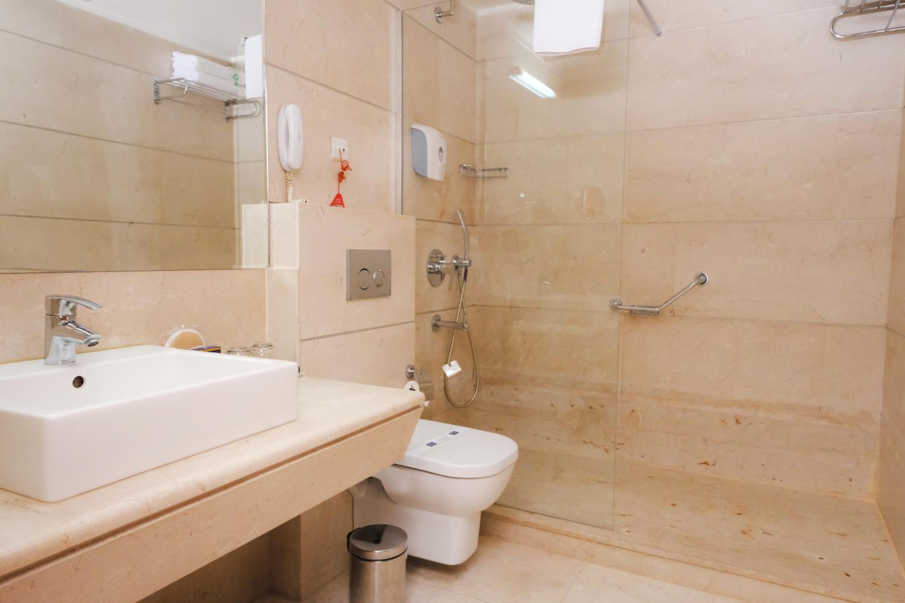 Comfort Triple Room with Shower photo 3