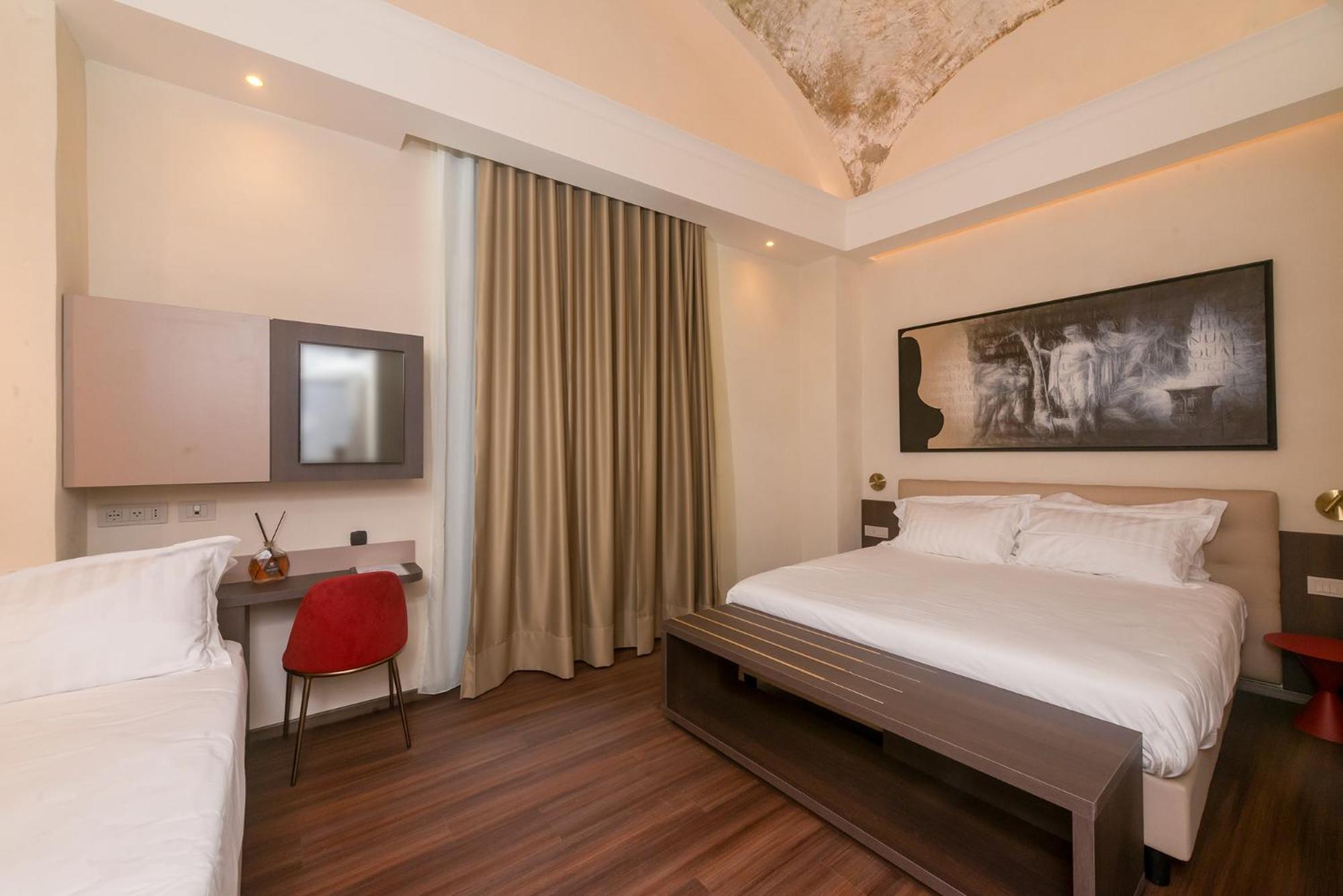Superior Triple Room - Photo 8