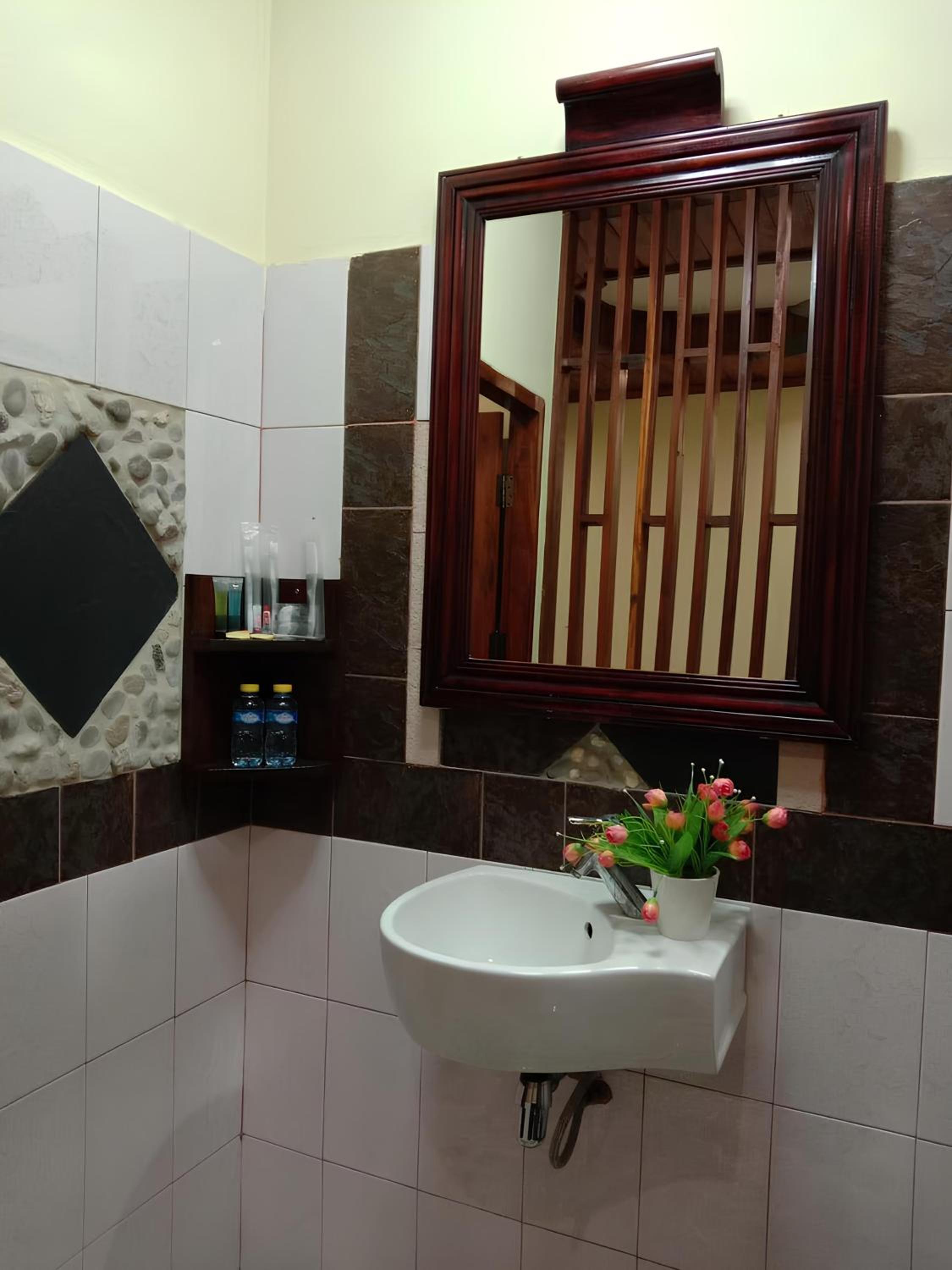 Standard Double Room - Photo 5