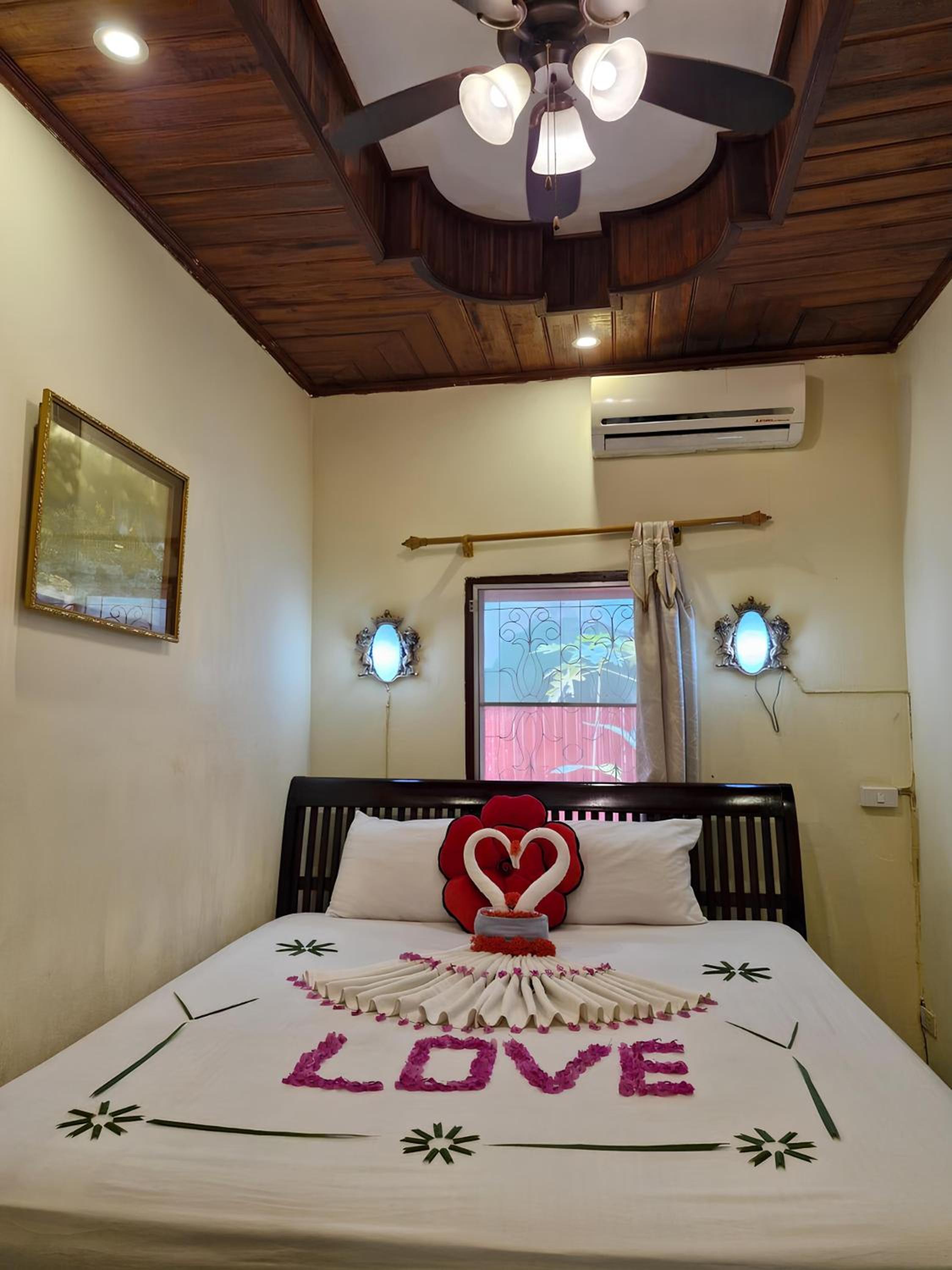 Standard Double Room - Photo 2