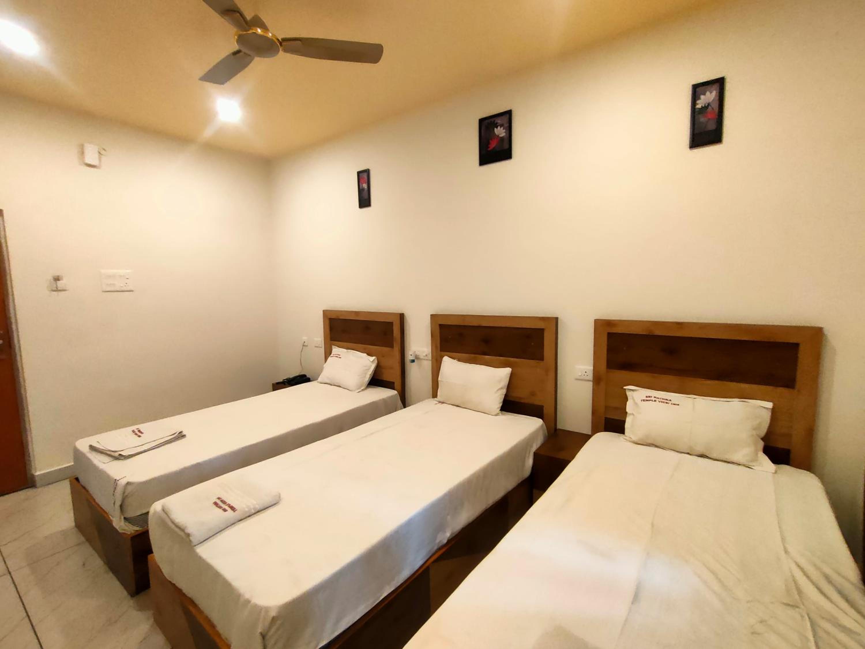 Triple Room - Photo 9
