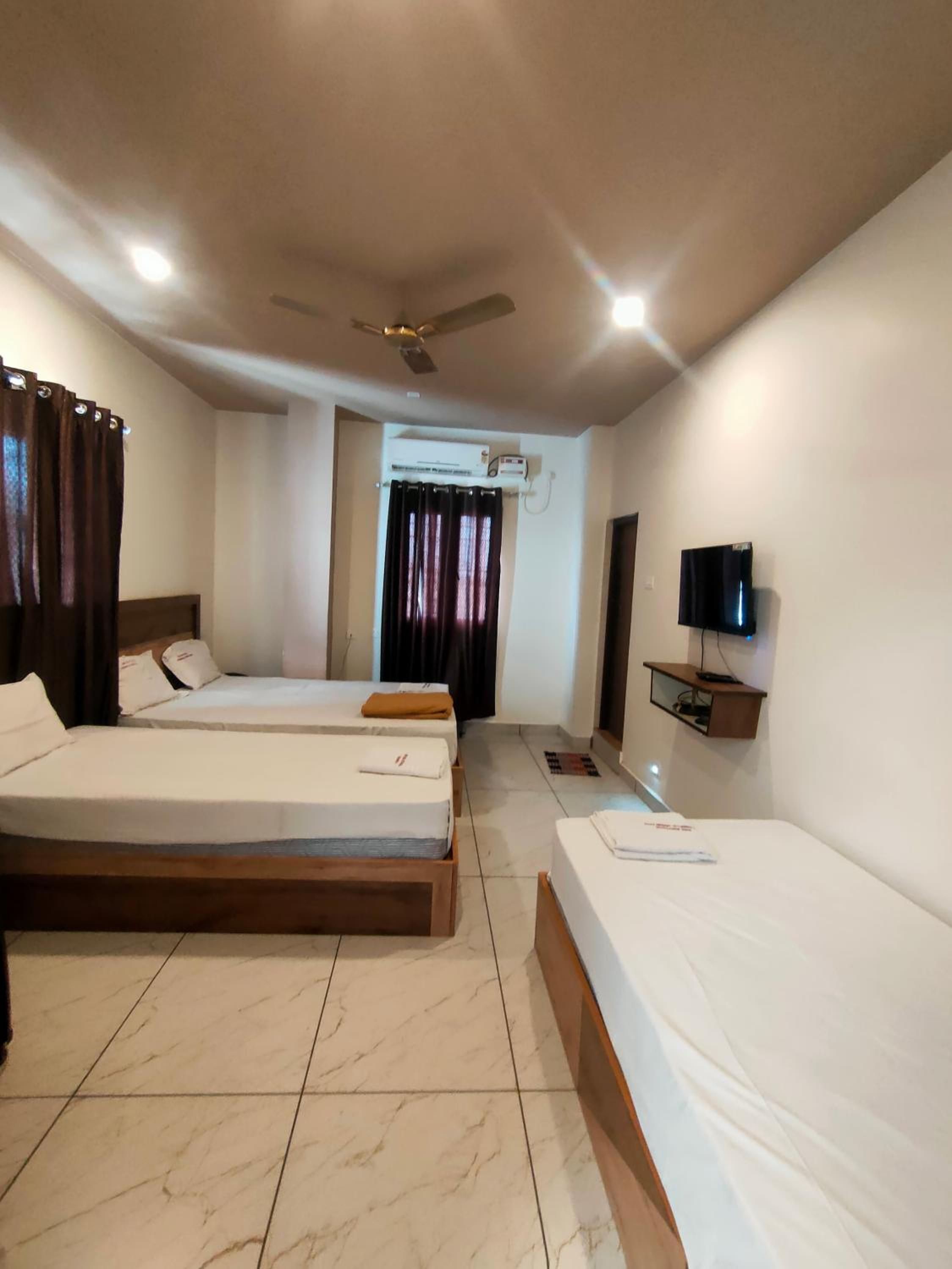 Classic Quadruple Room - Photo 5