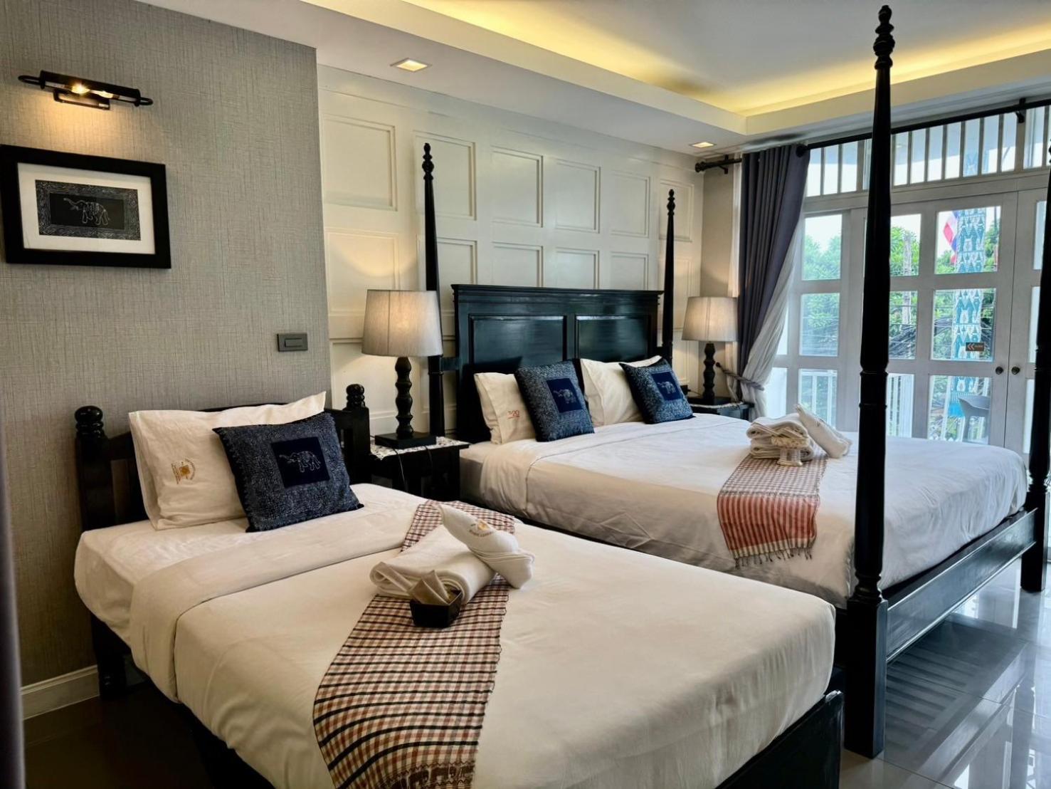 Family Room with Balcony - Photo 1