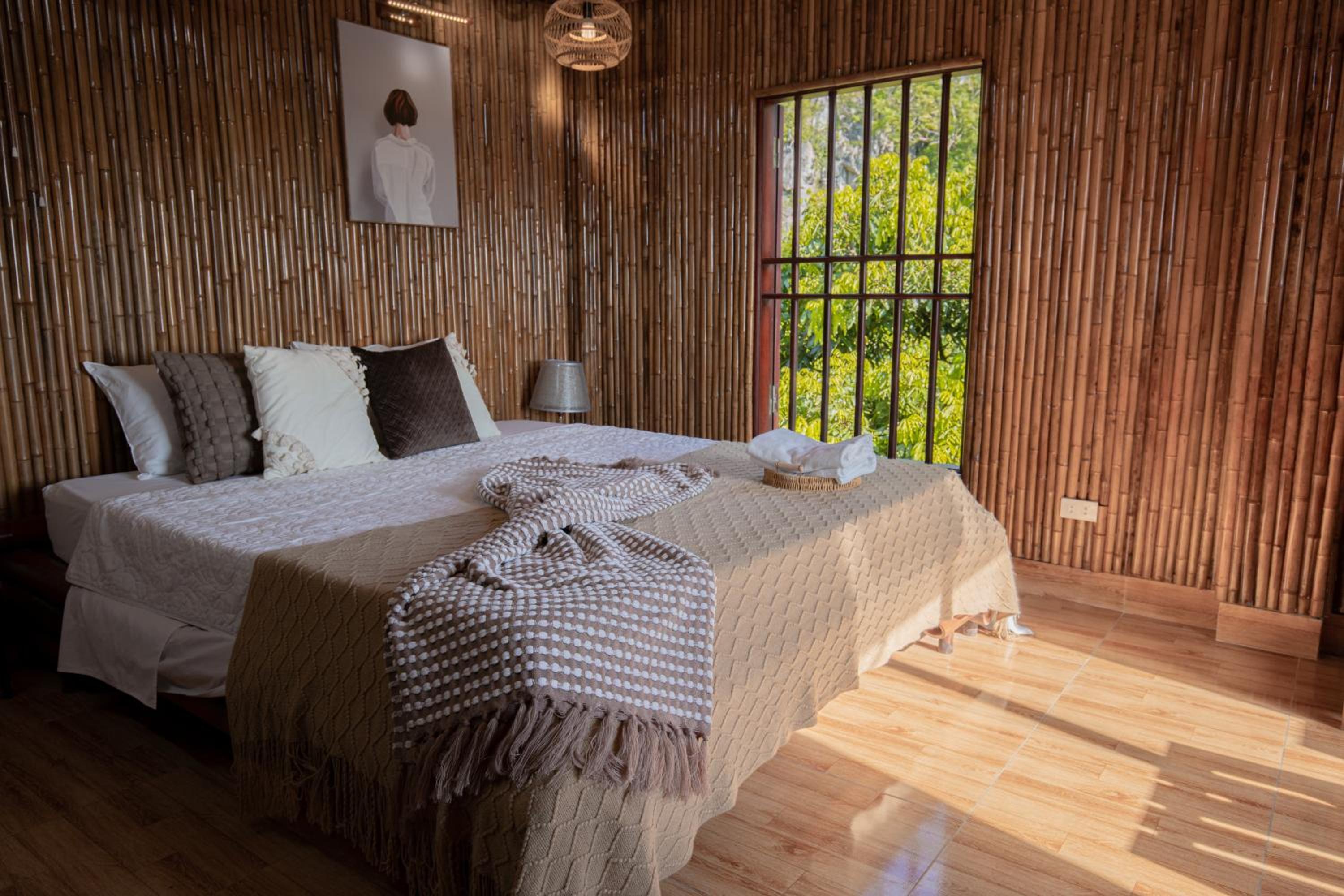 Double Room - Photo 7