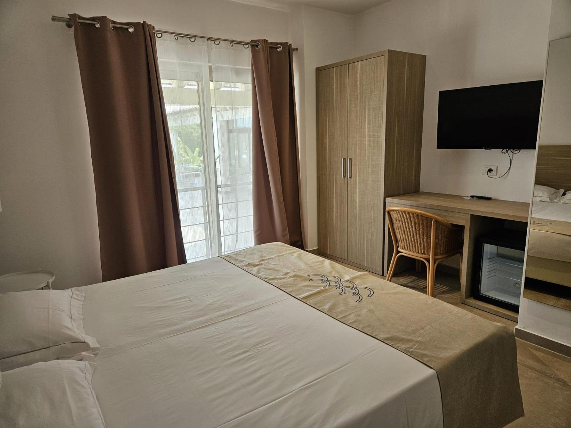 Economy Double or Twin Room photo 3