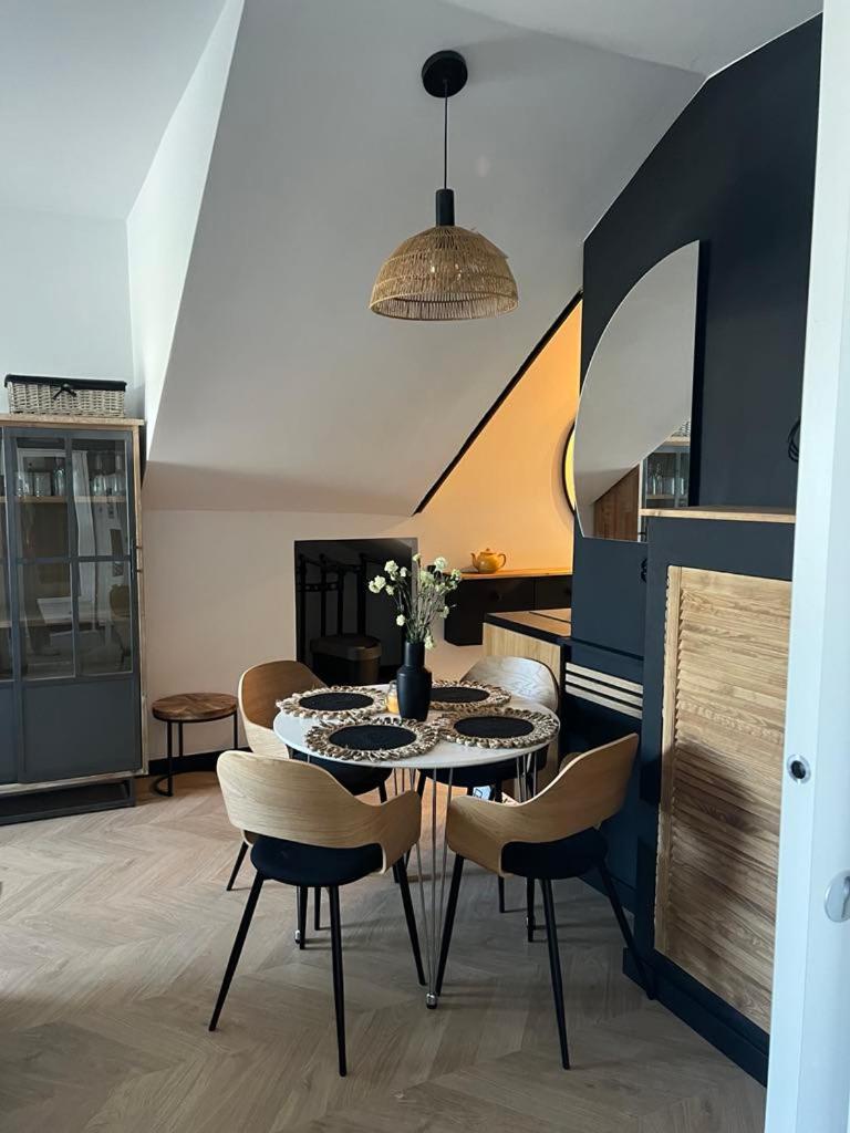 Studio Apartment photo 3