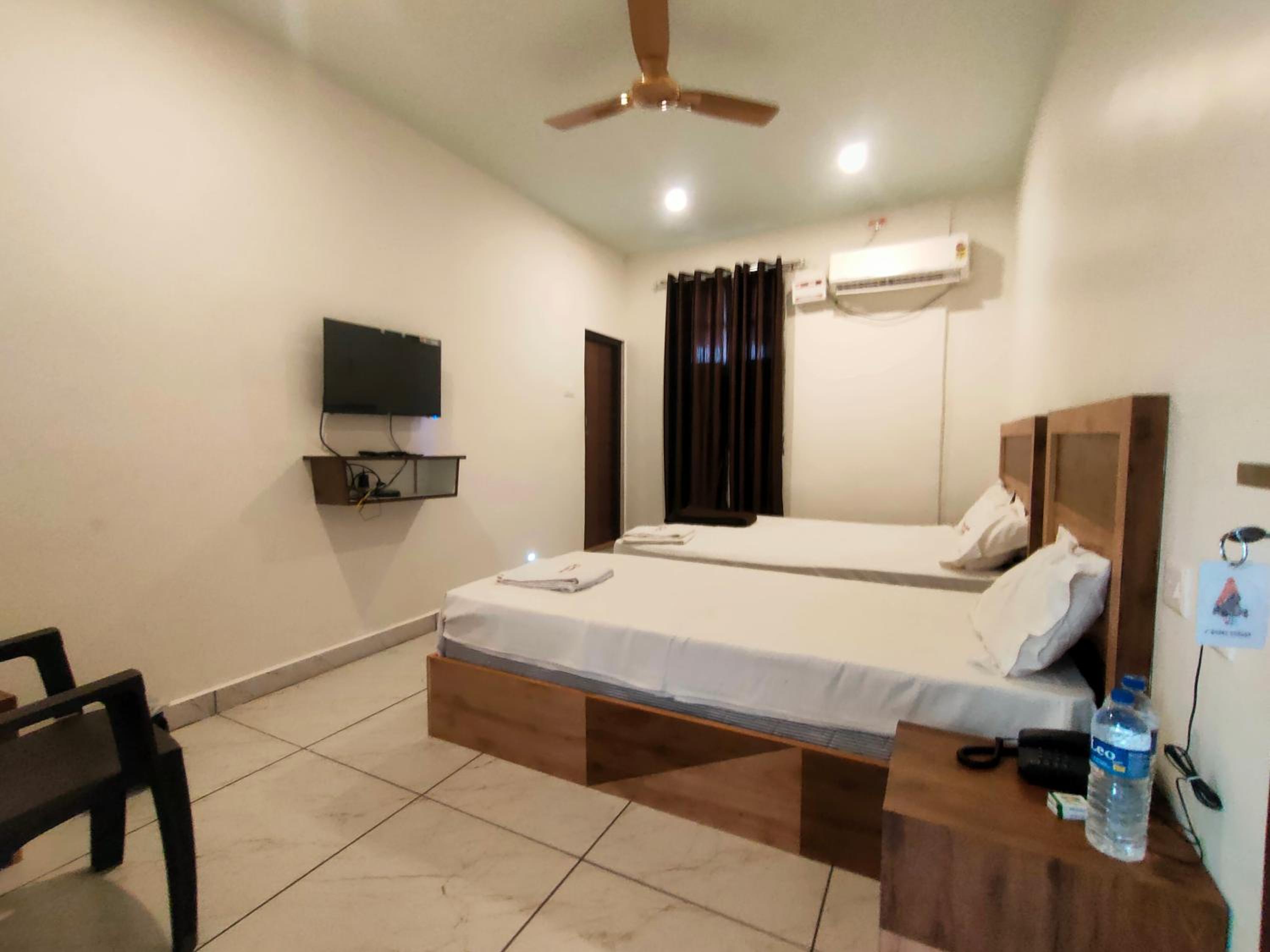 Deluxe Triple Room - Photo 5