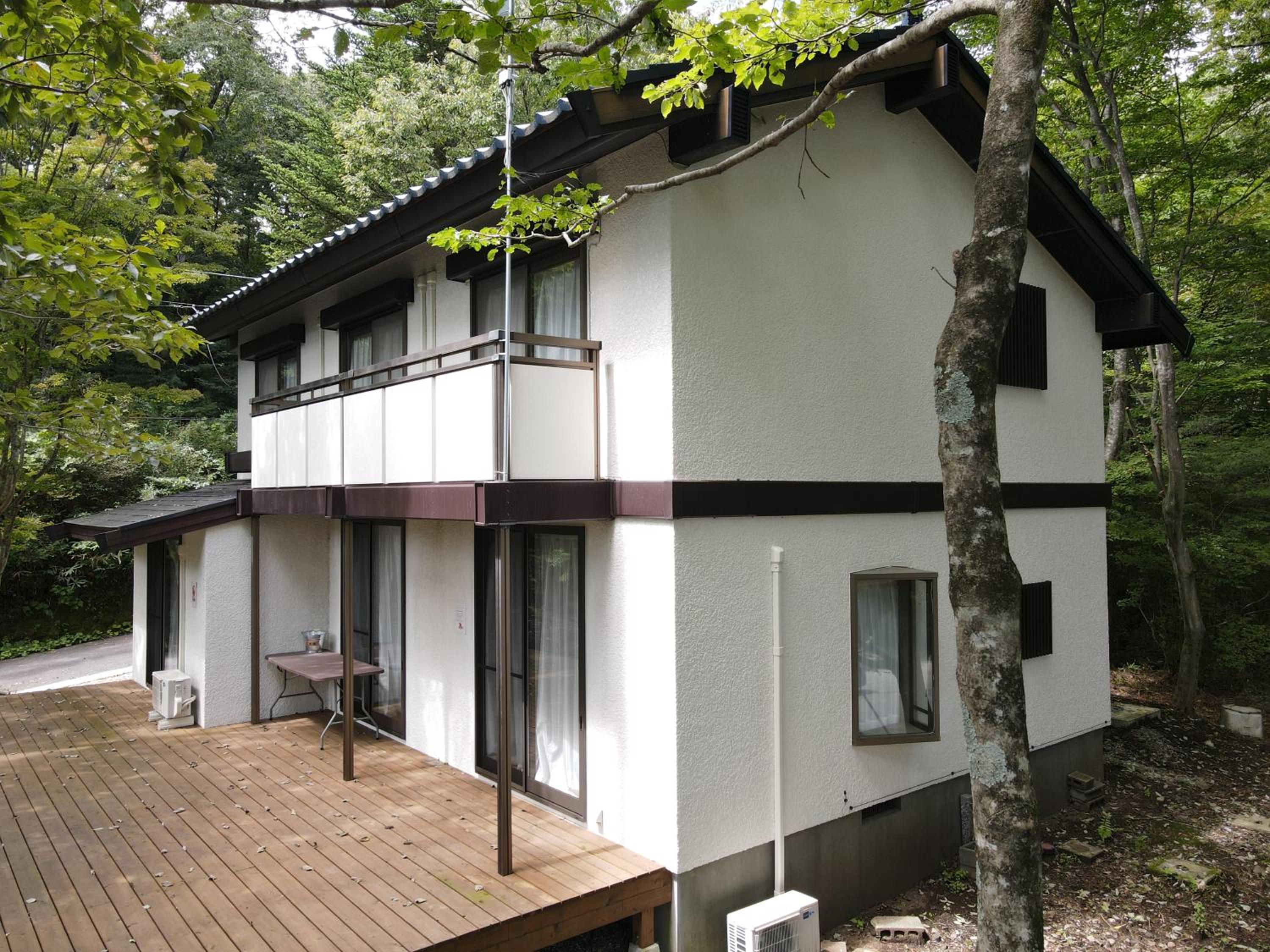 Four-Bedroom House photo 3