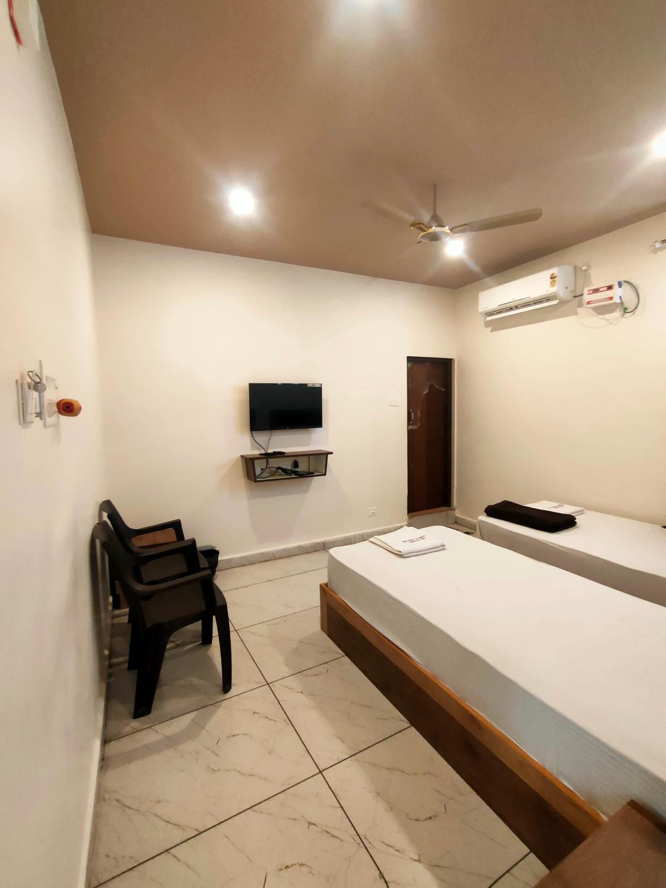 Deluxe Twin Room - Photo 4