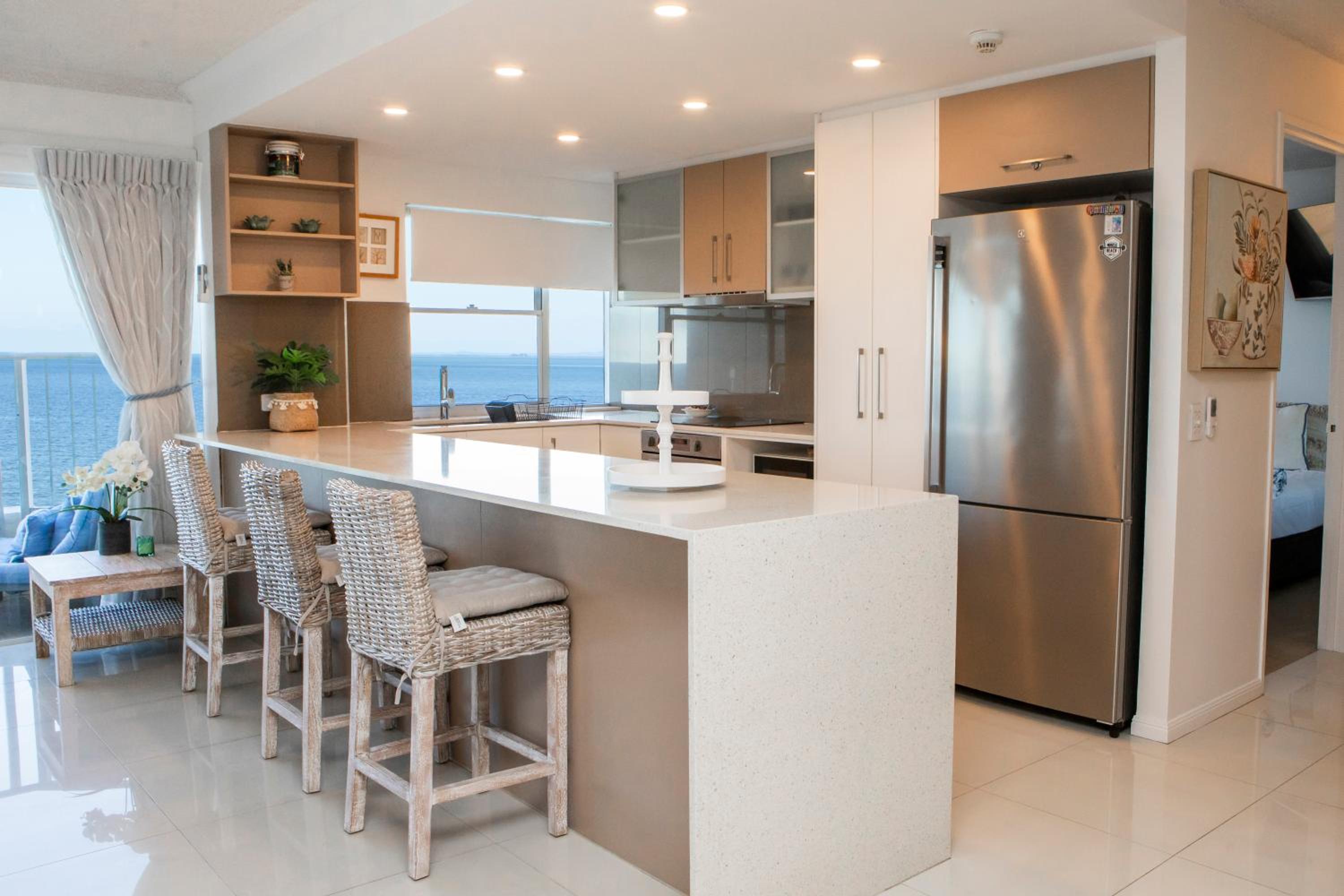 Superior Two-Bedroom Apartment with Ocean View photo 2