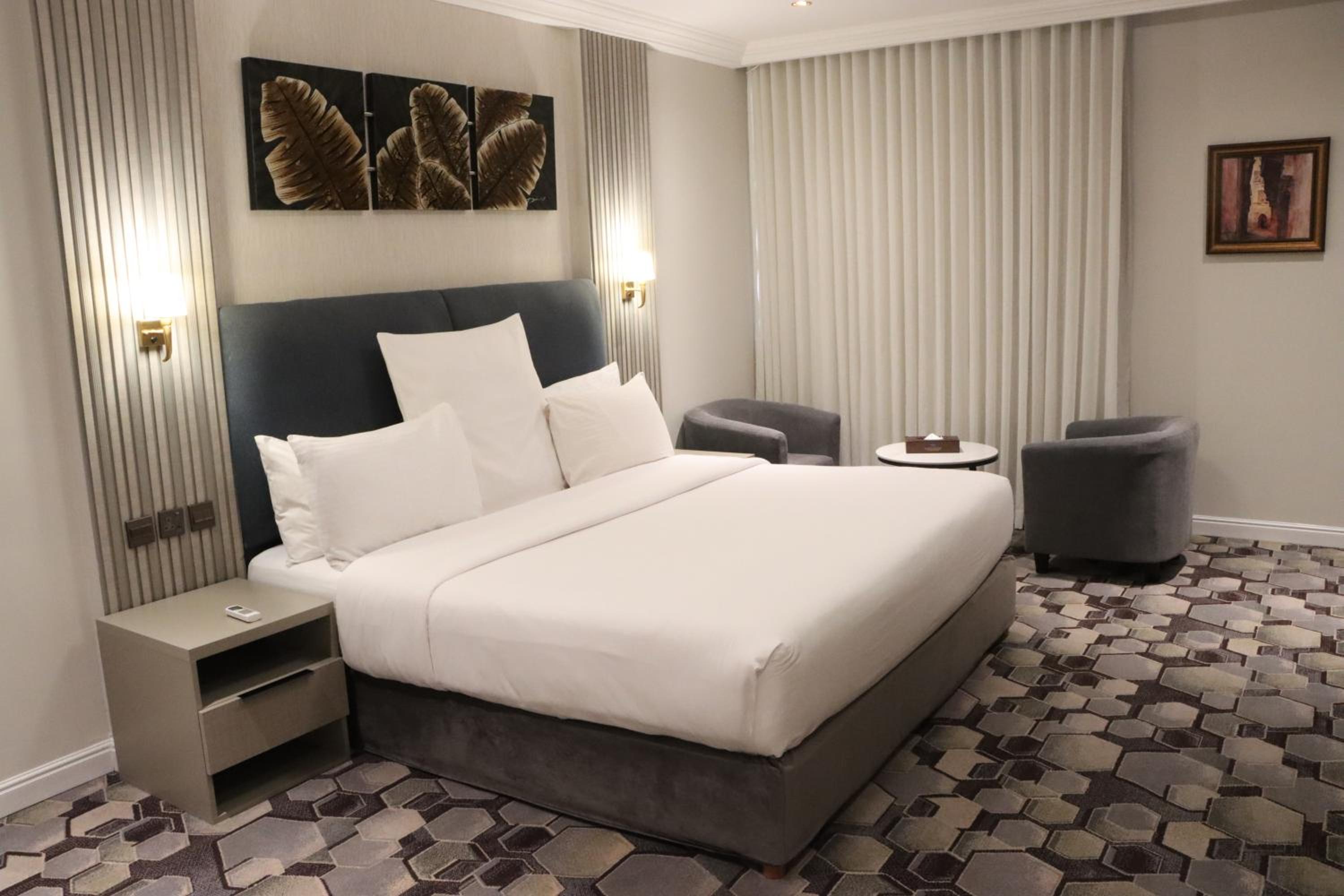 Executive Suite photo 1
