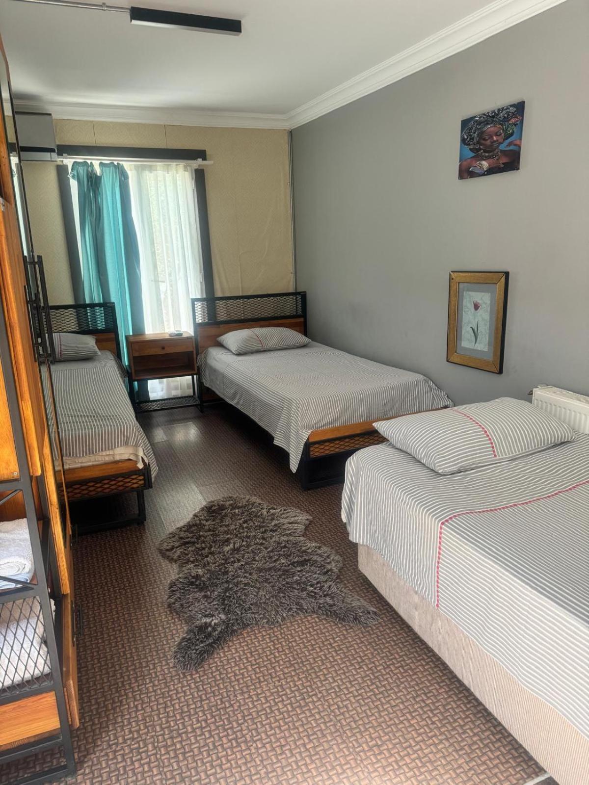 Triple Room photo 2