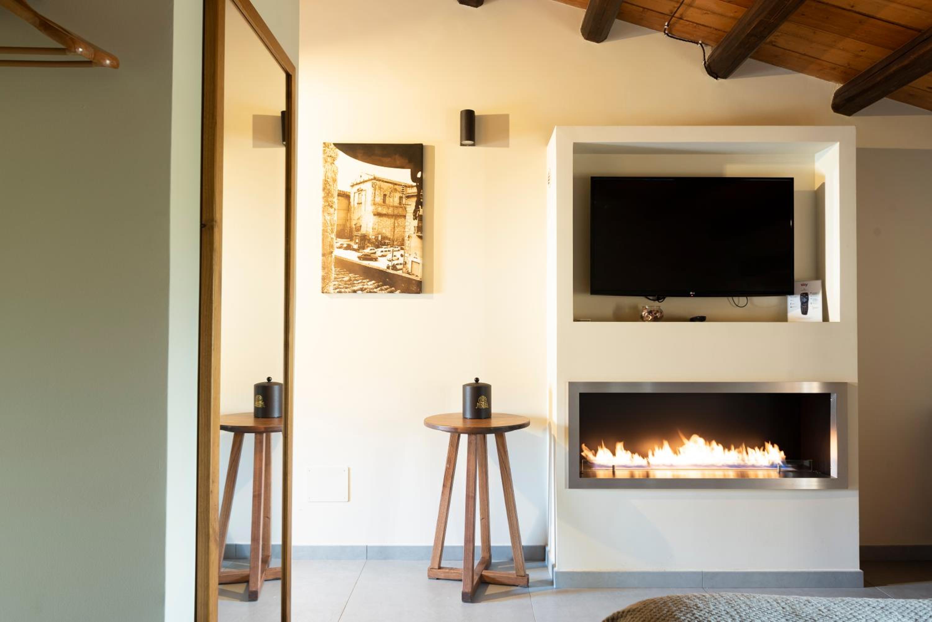 King Suite - Photo 14
