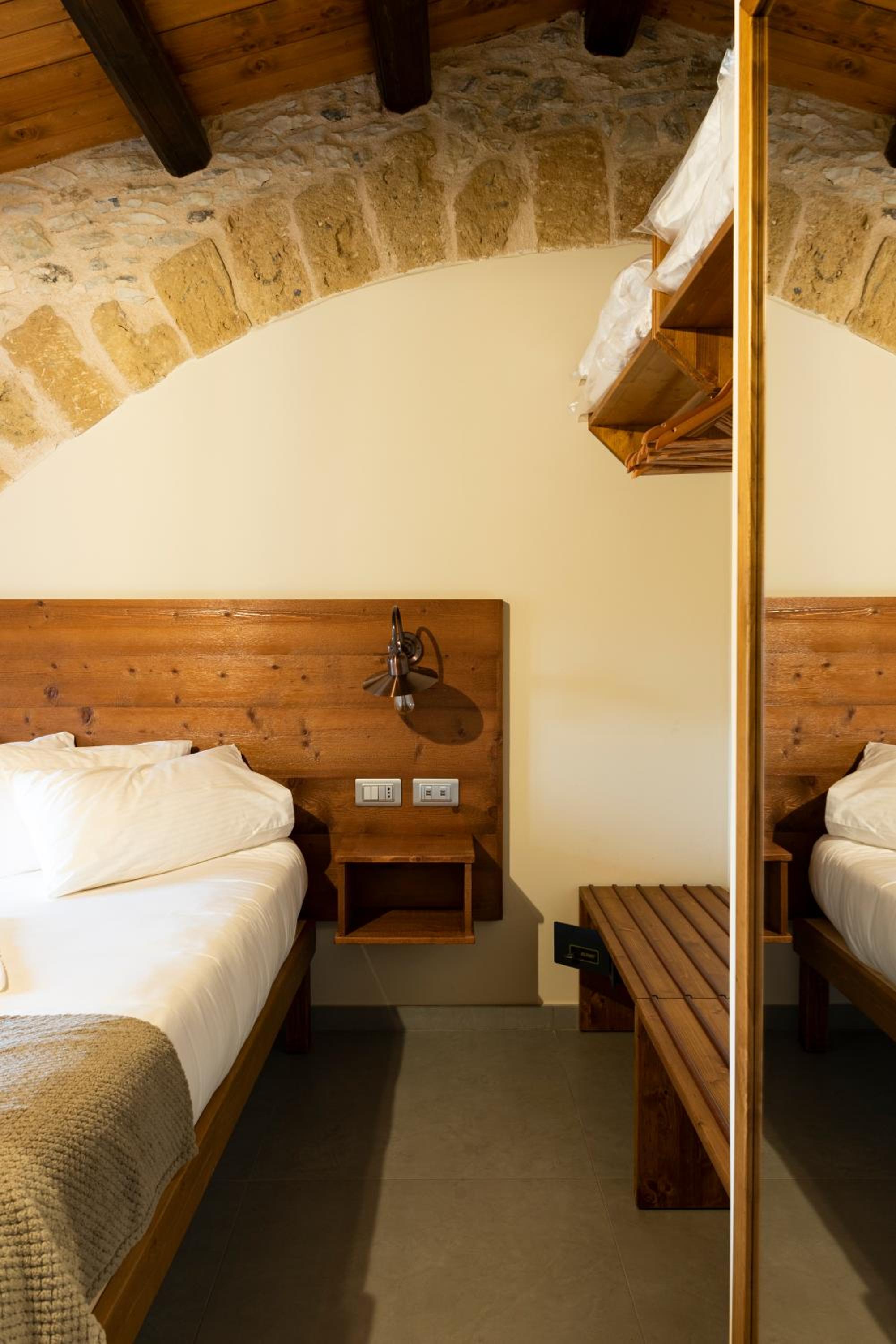 King Suite - Photo 12