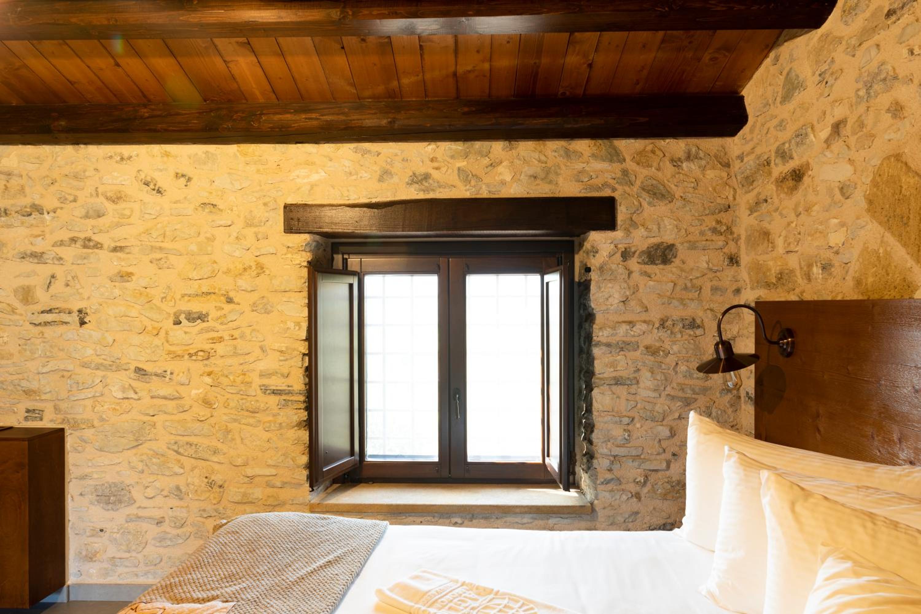 King Suite - Photo 6
