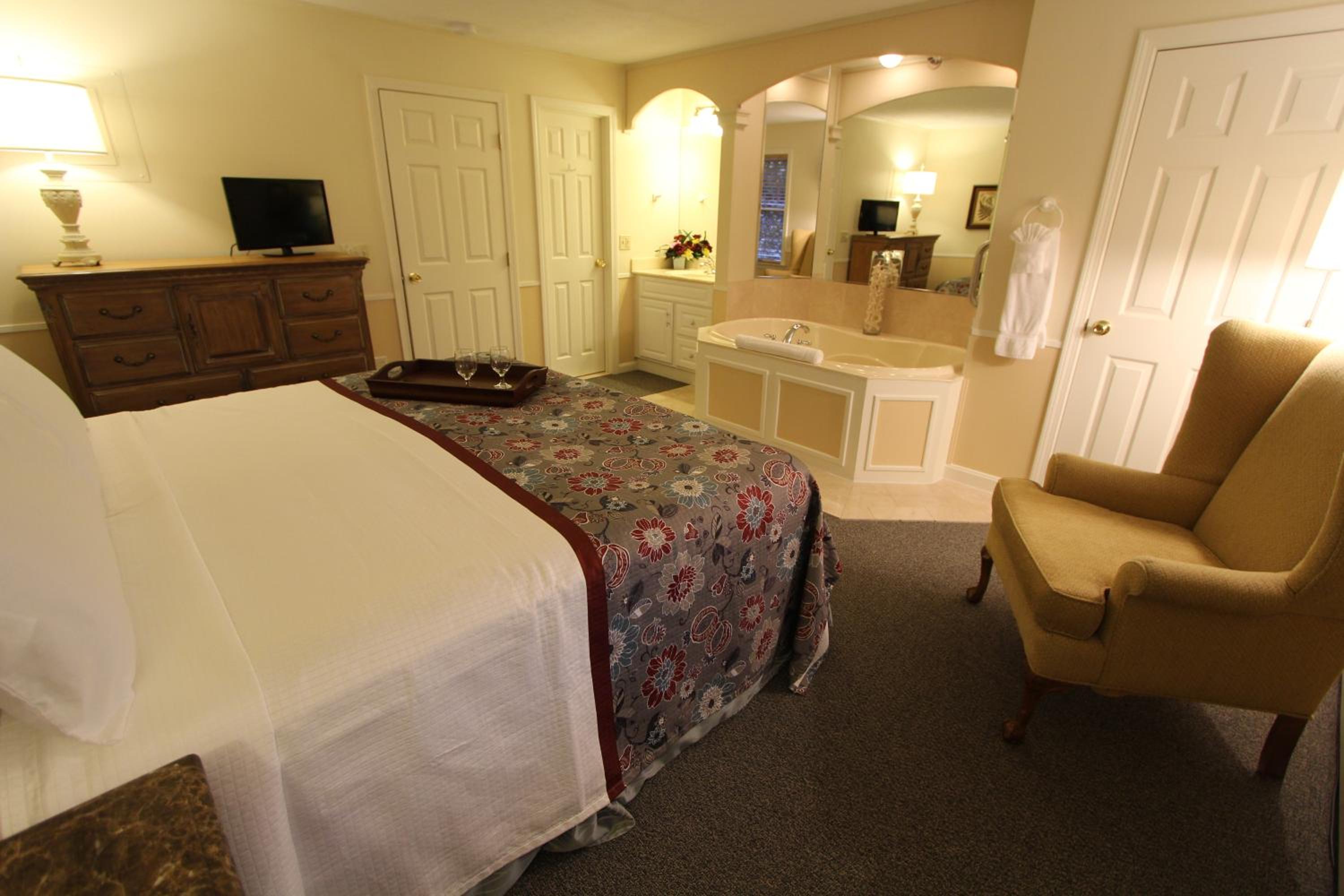 One-Bedroom Suite photo 3
