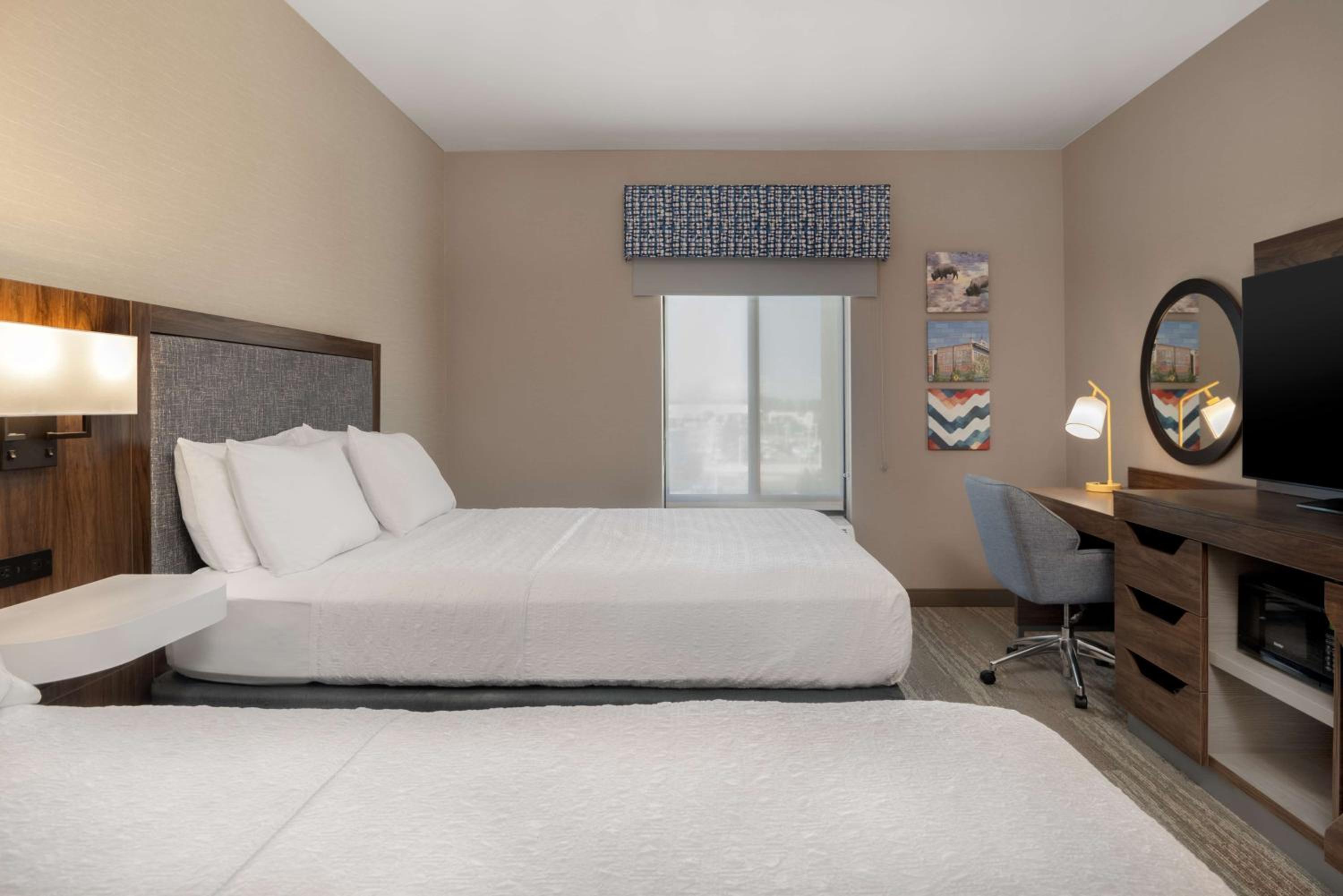 Queen Room with Two Queen Beds - Mobility and Hearing Access/Non-Smoking photo 1