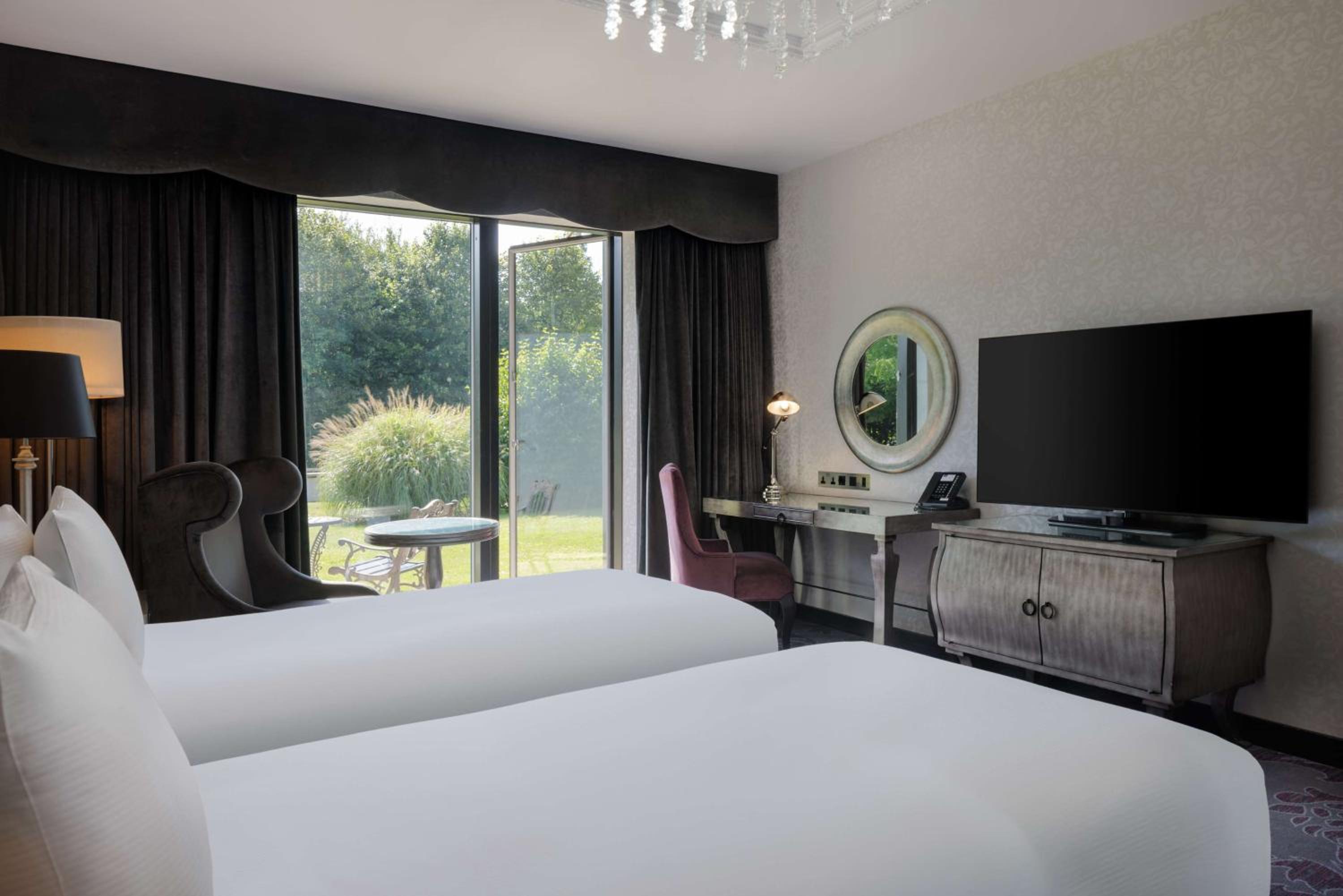 Deluxe Twin Room - Photo 1