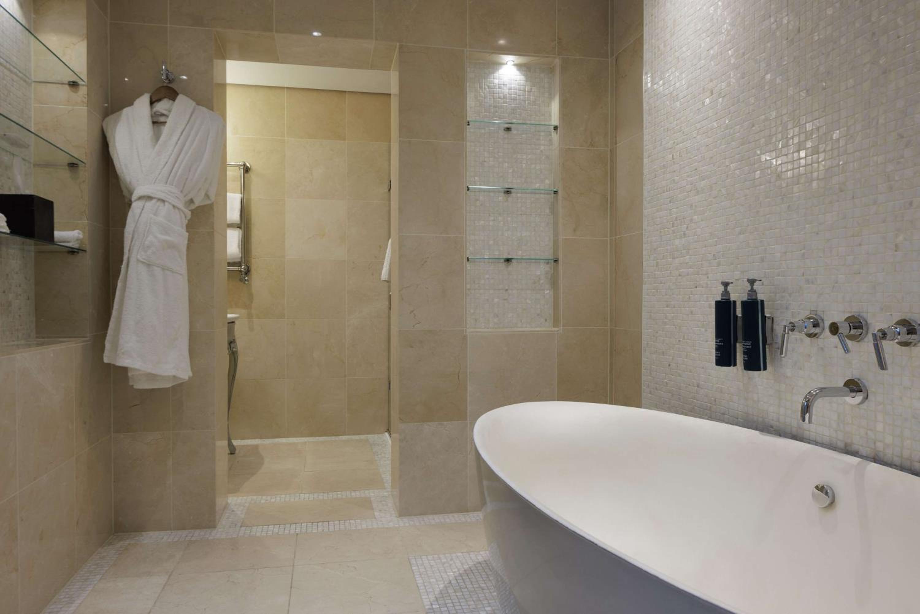 King Junior Suite - Photo 4