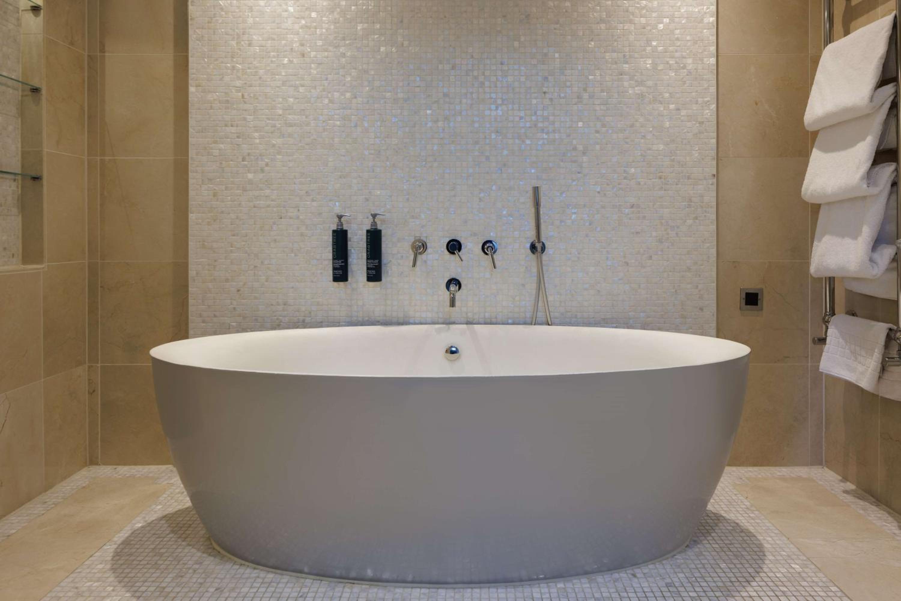 King Junior Suite - Photo 5