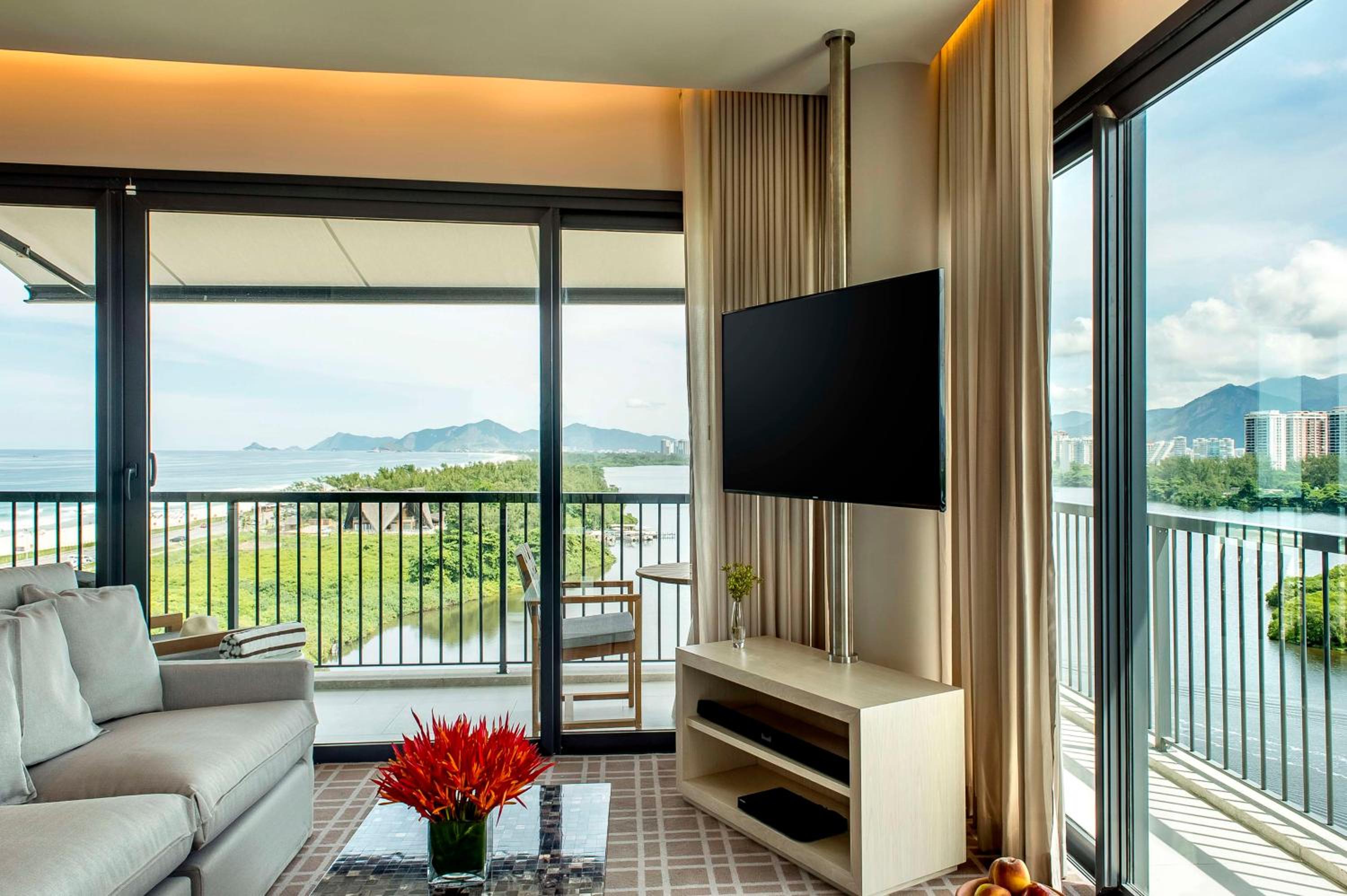 Ocean Lagoon Suite