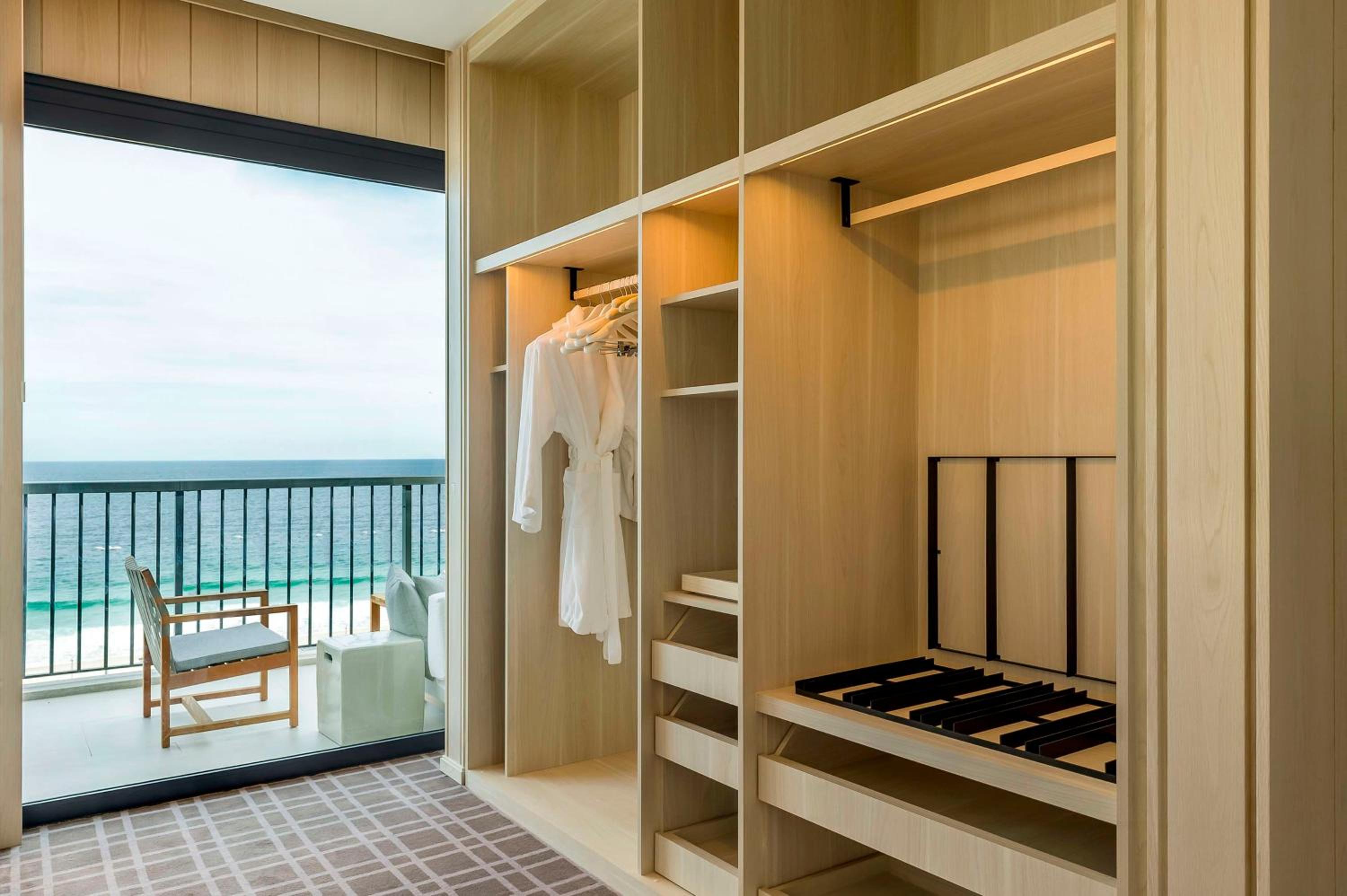Diplomat Suite