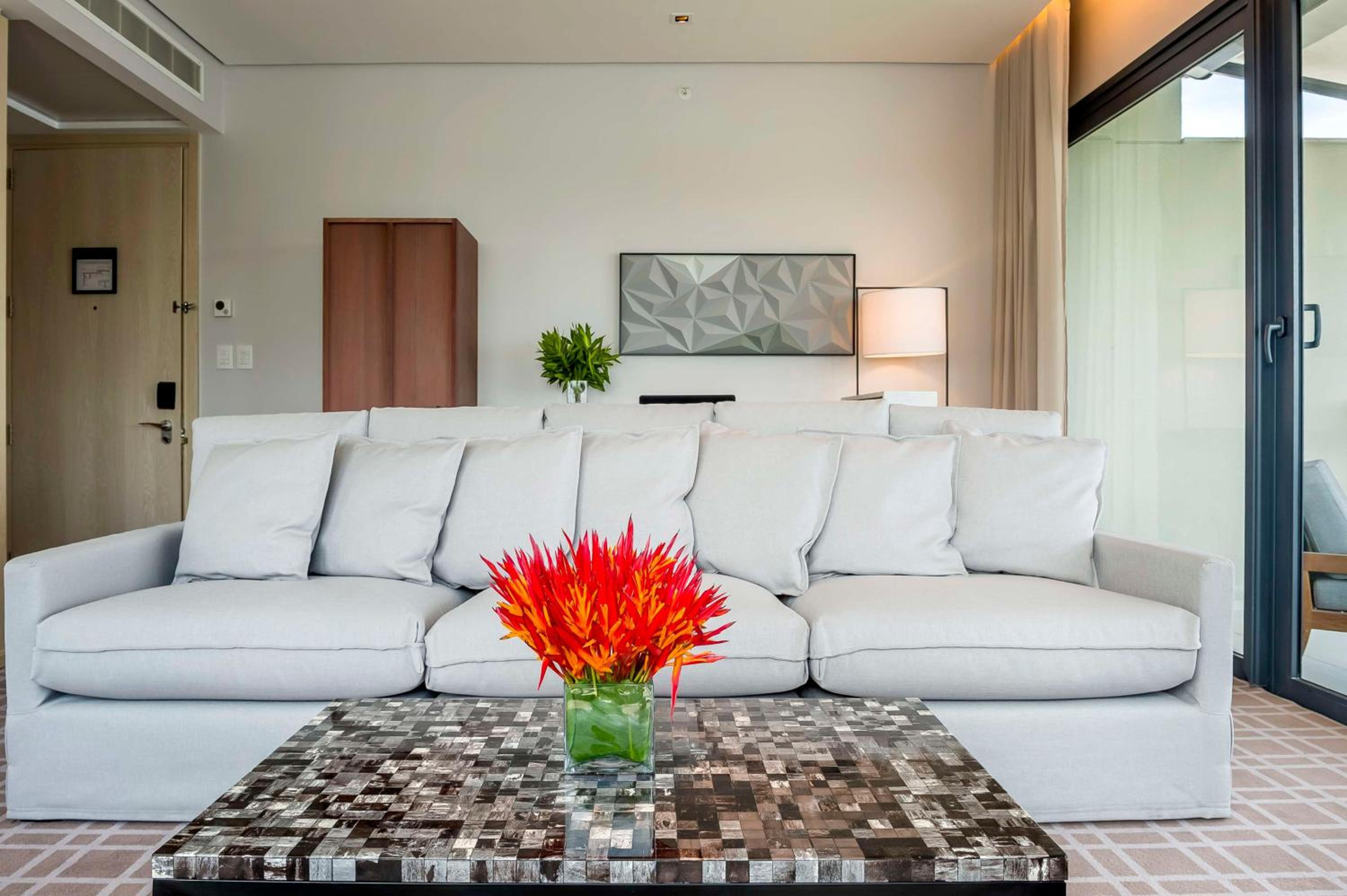 Grand King Suite