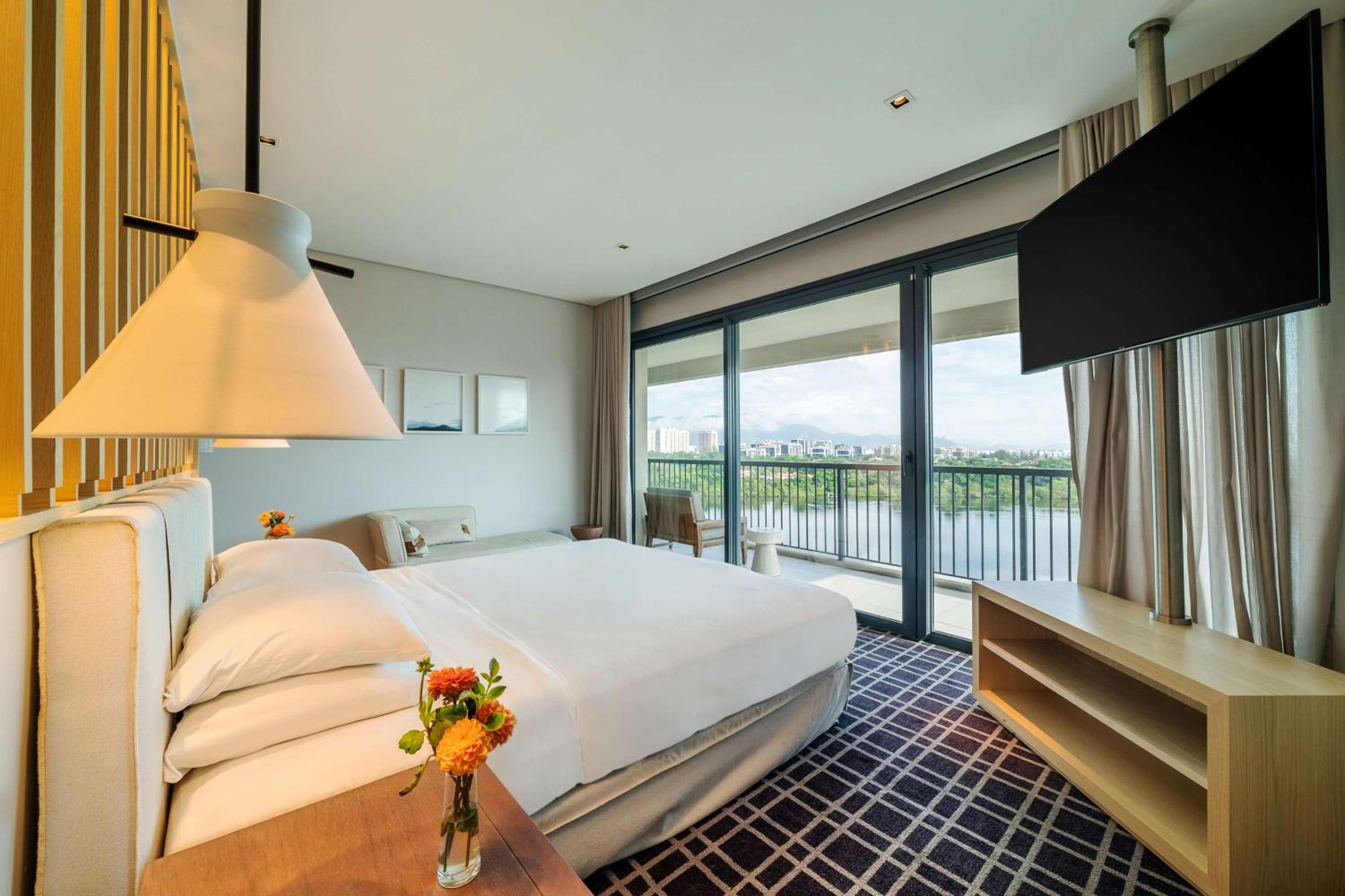 Grand King Suite