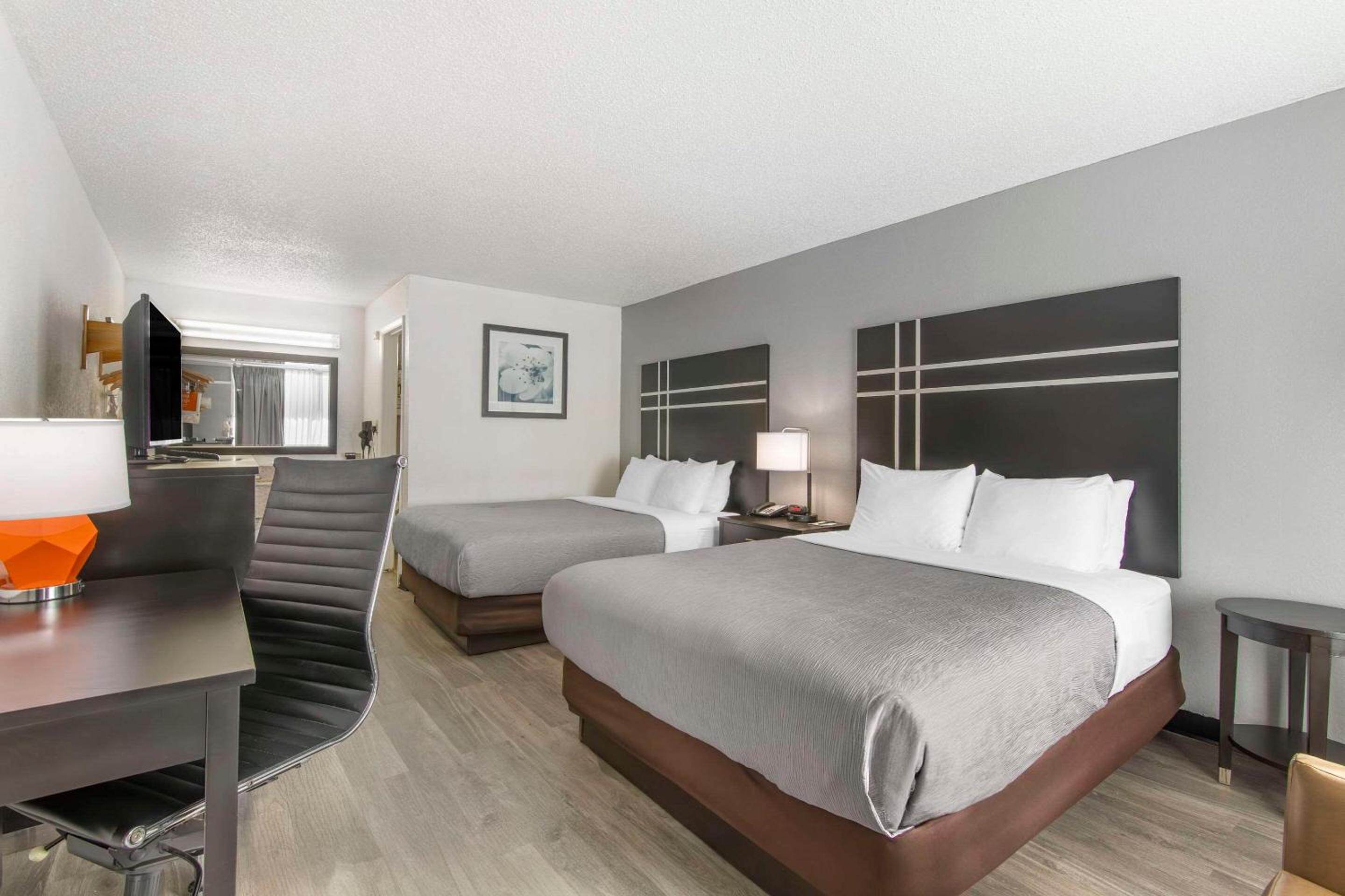 Queen Room with Two Queen Beds - Non-Smoking