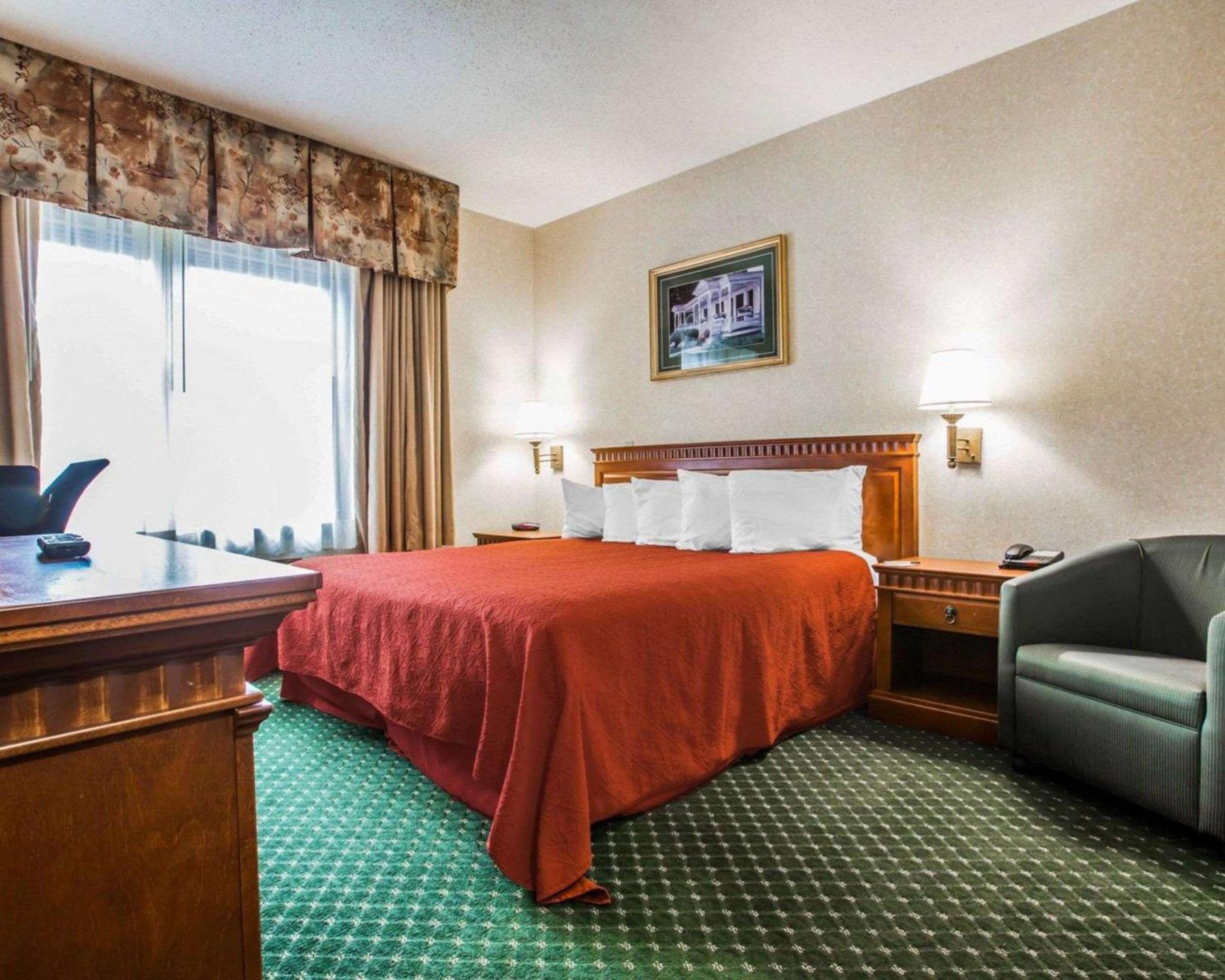King Room - Accessible/Non-Smoking photo 1