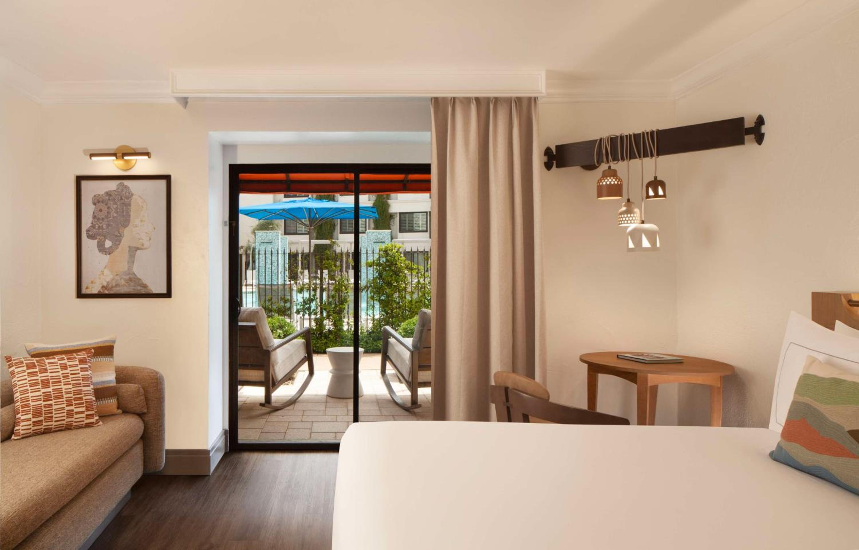 King Room with Patio - Photo 7