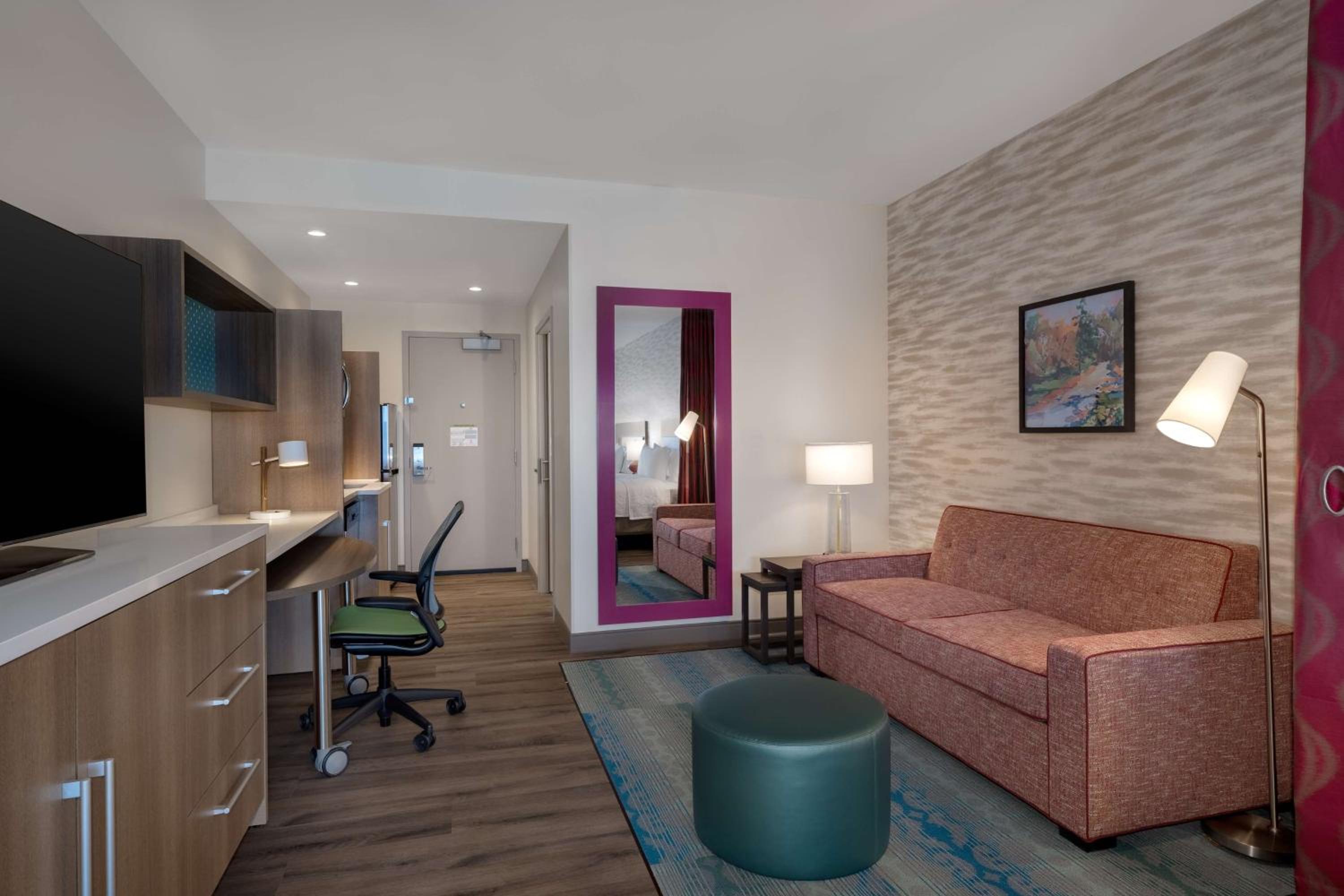 Studio Suite with Two Queen Beds - Photo 1