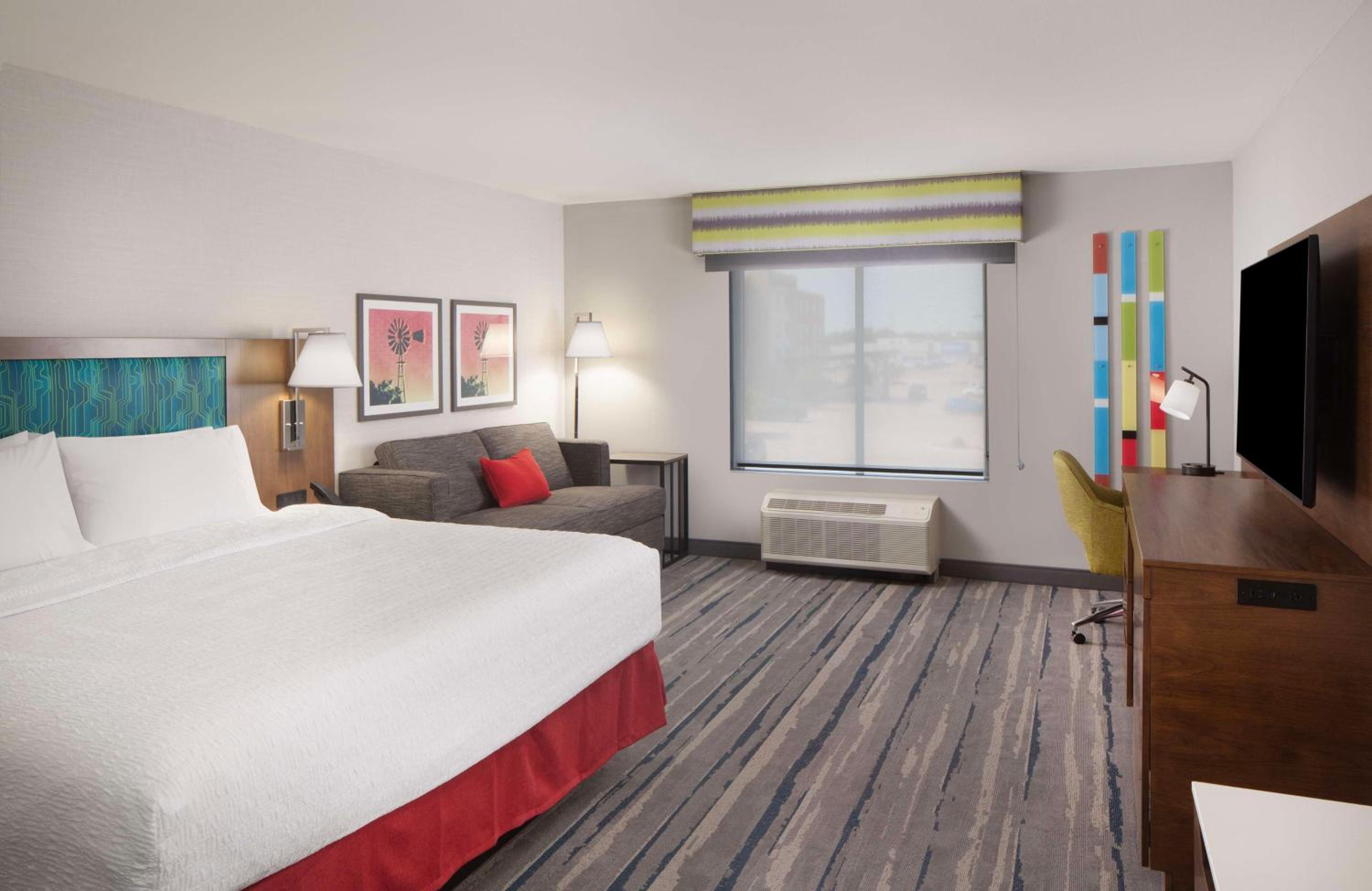 King Room with Sofa Bed photo 1