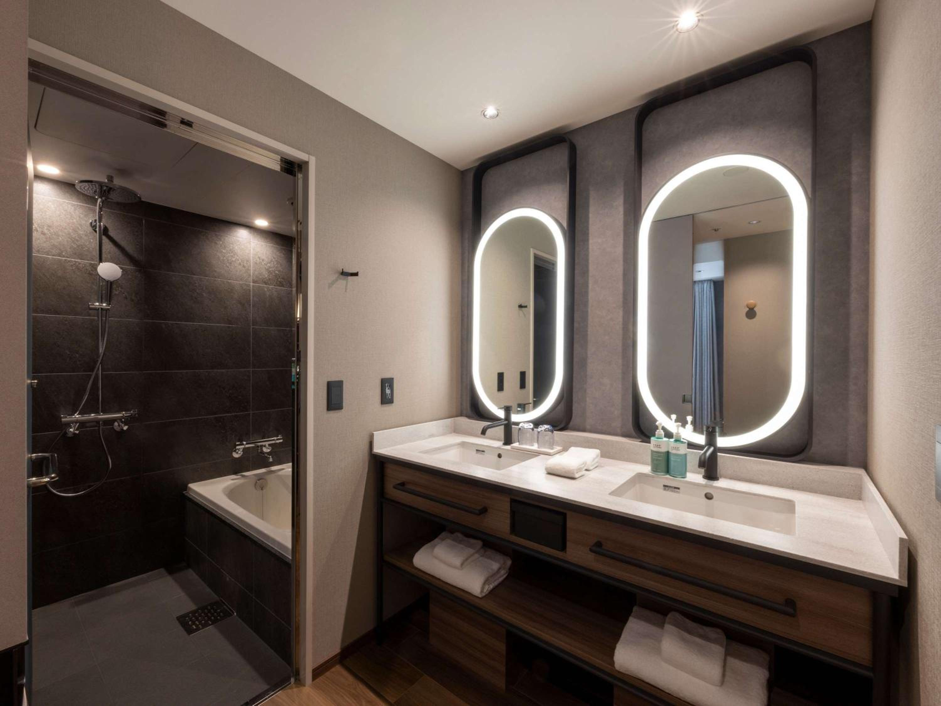 Executive Superior Twin Room - Photo 4