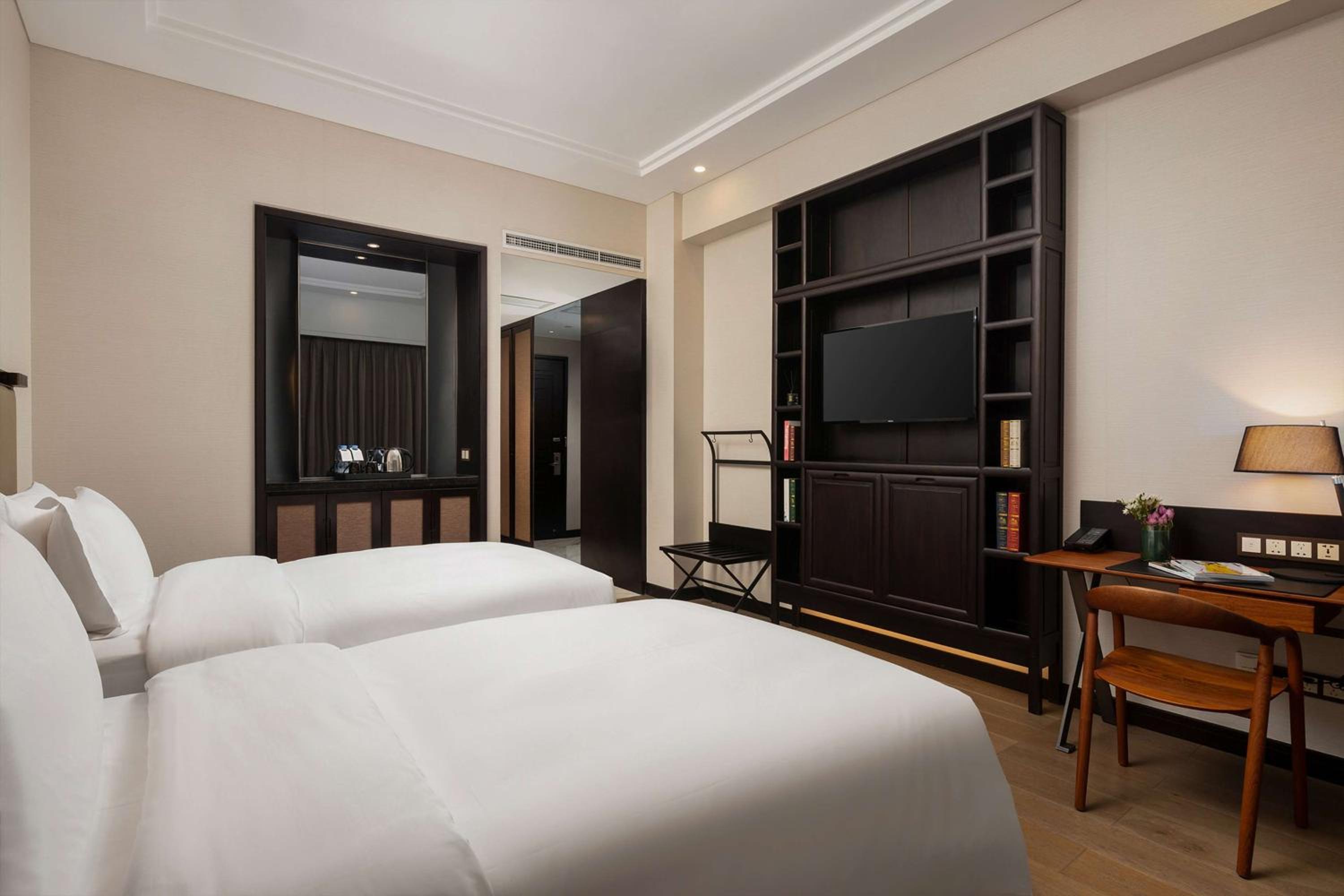 Deluxe Twin Room with Garden View