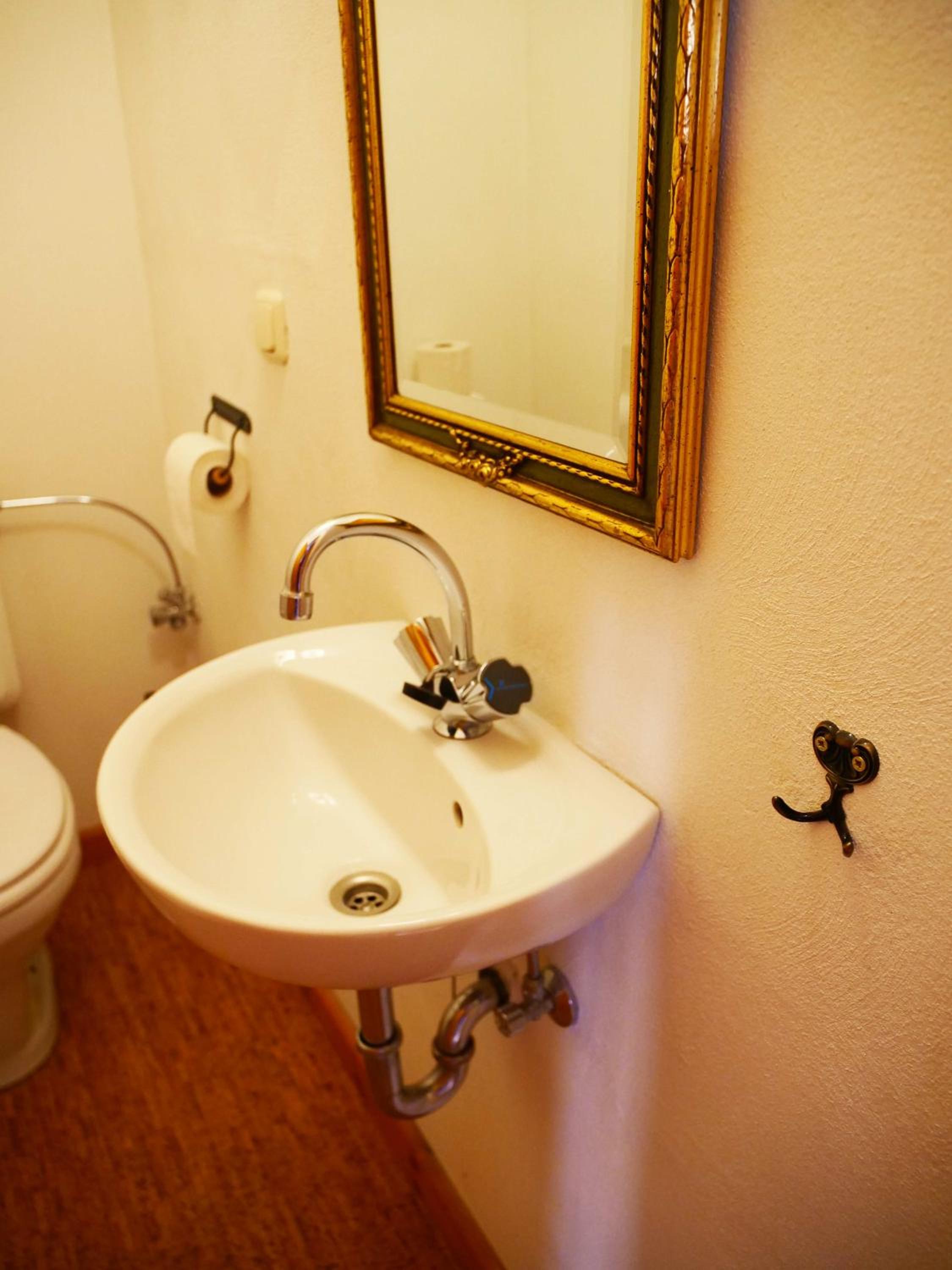 One-Bedroom Apartment with Balcony photo 3