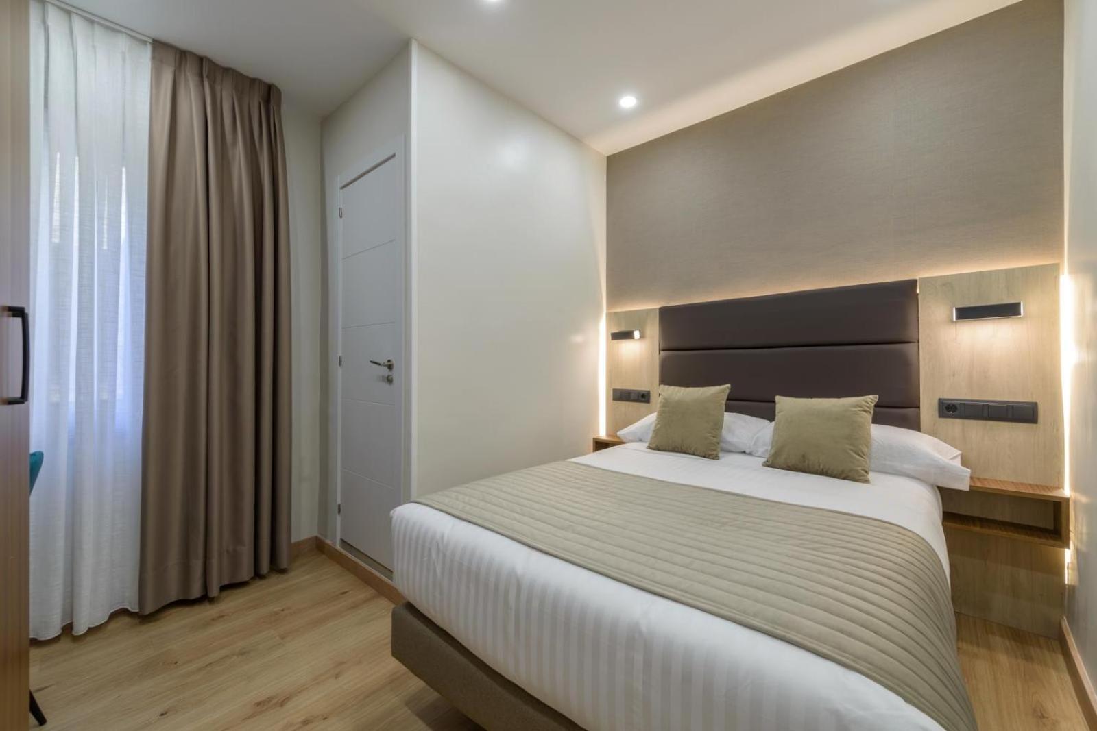 Economy Double Room photo 2