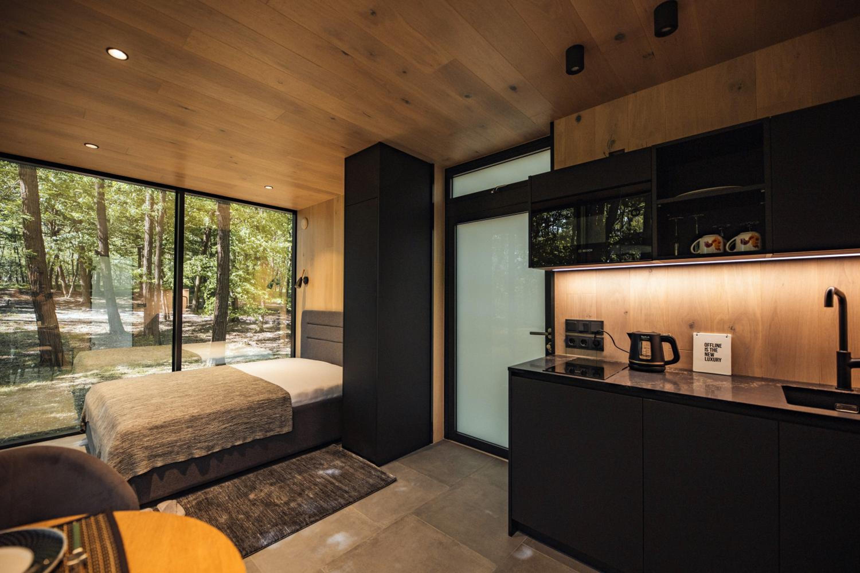 One-Bedroom House photo 1