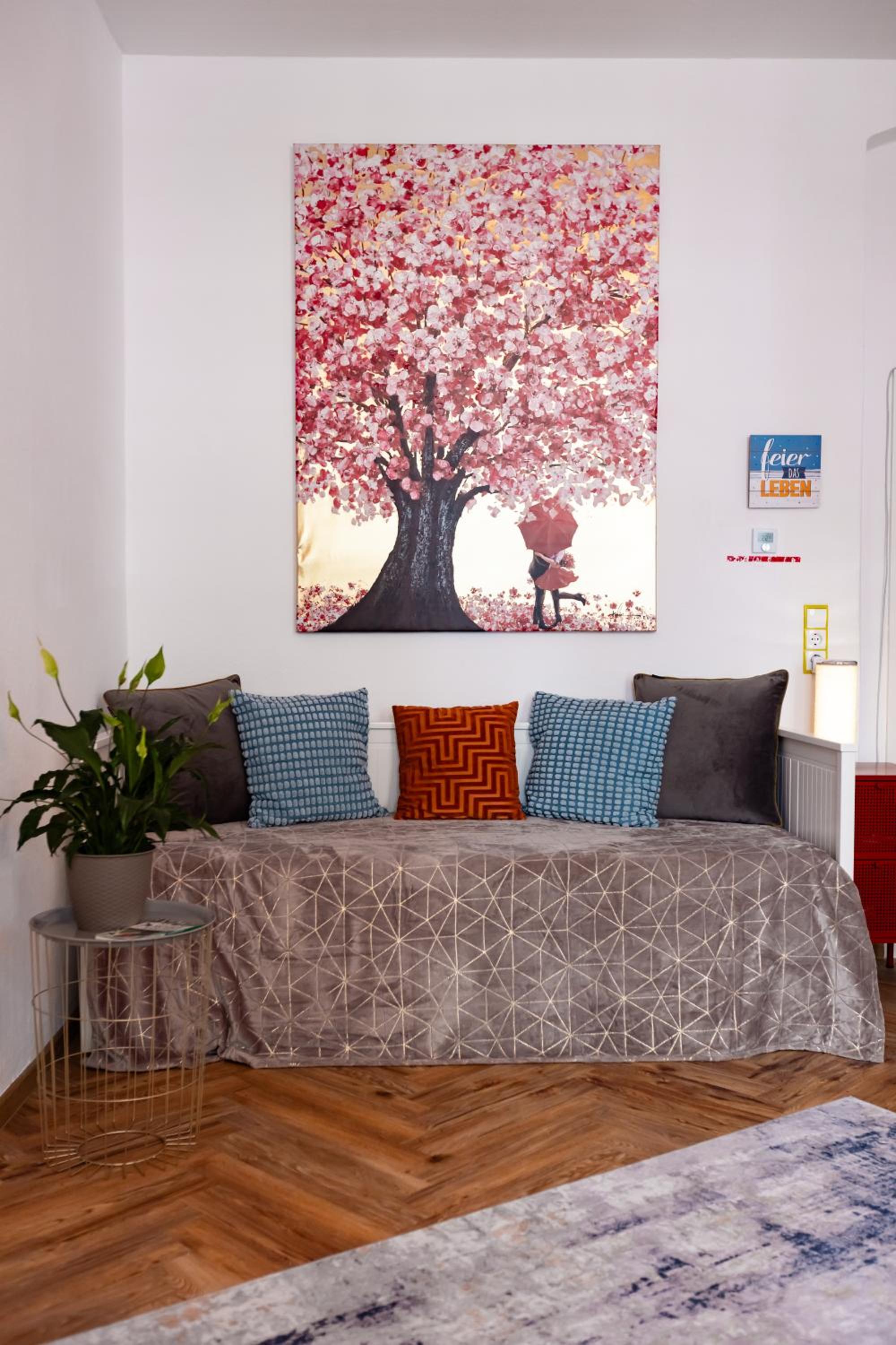 One-Bedroom Apartment - Photo 17