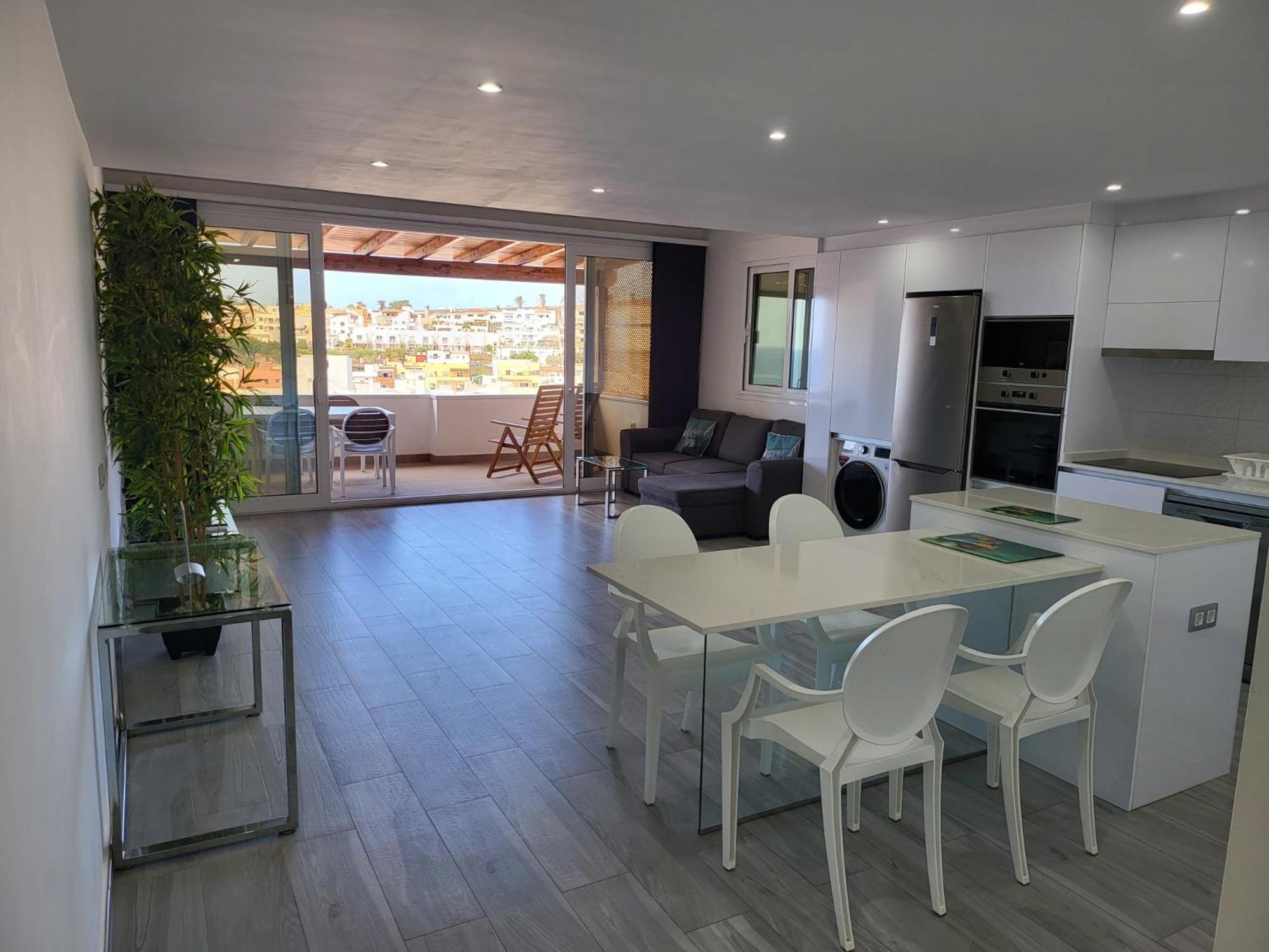 Two-Bedroom House - Photo 1