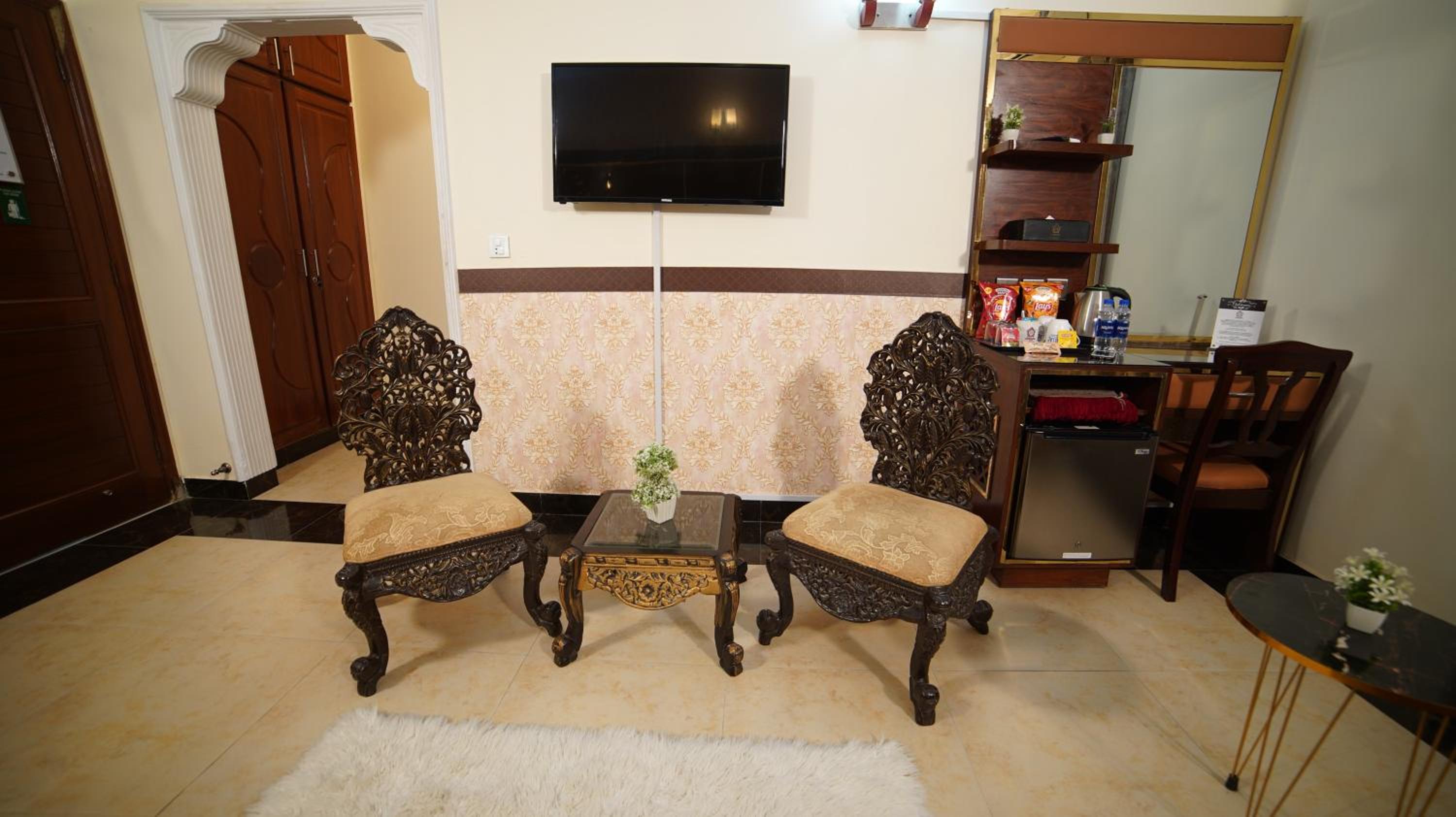 Basic Triple Room photo 2