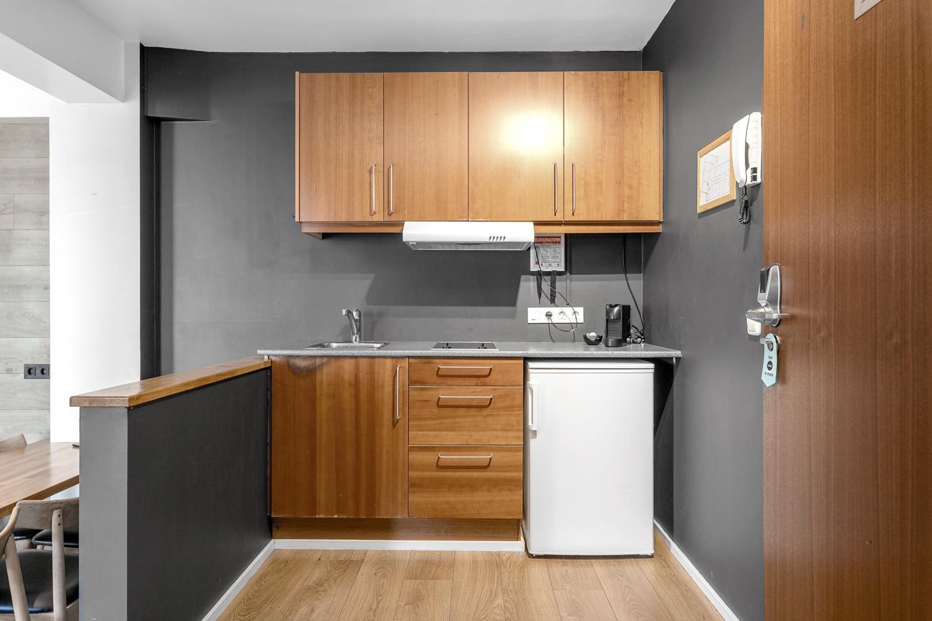 Large Family Studio - Photo 7